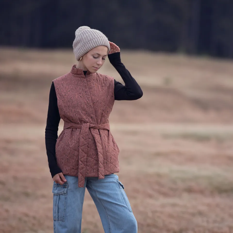 Linnen/viscose roest met zwarte print 'Season Greenings' van See You At Six