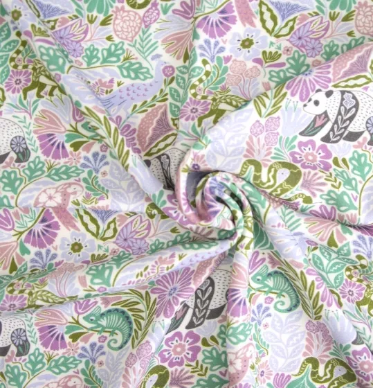 Viscose wit met planten patroon en tropische dieren  - Katia Fabrics