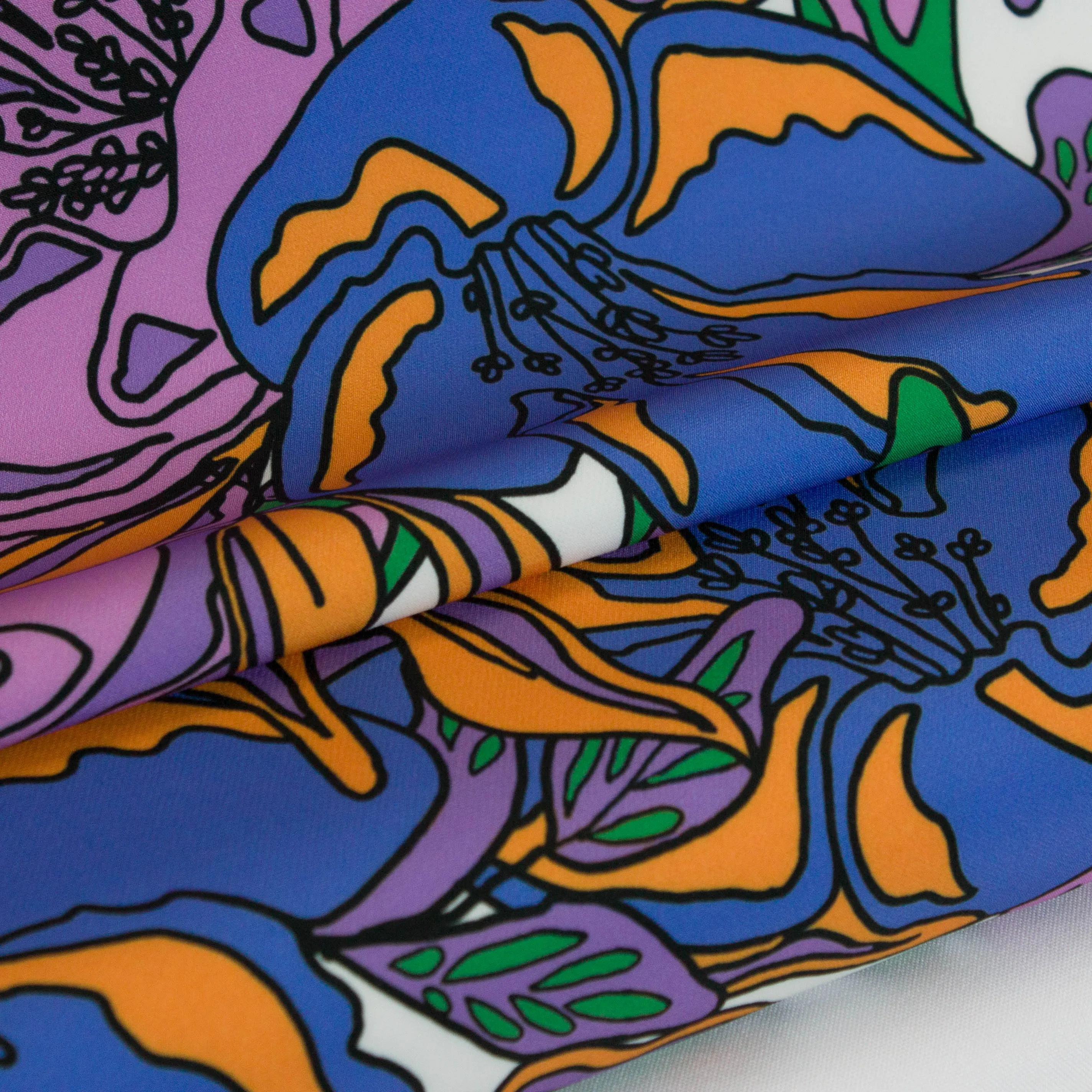Polyester stretch wit met bloemen - Knipmode & A La Ville