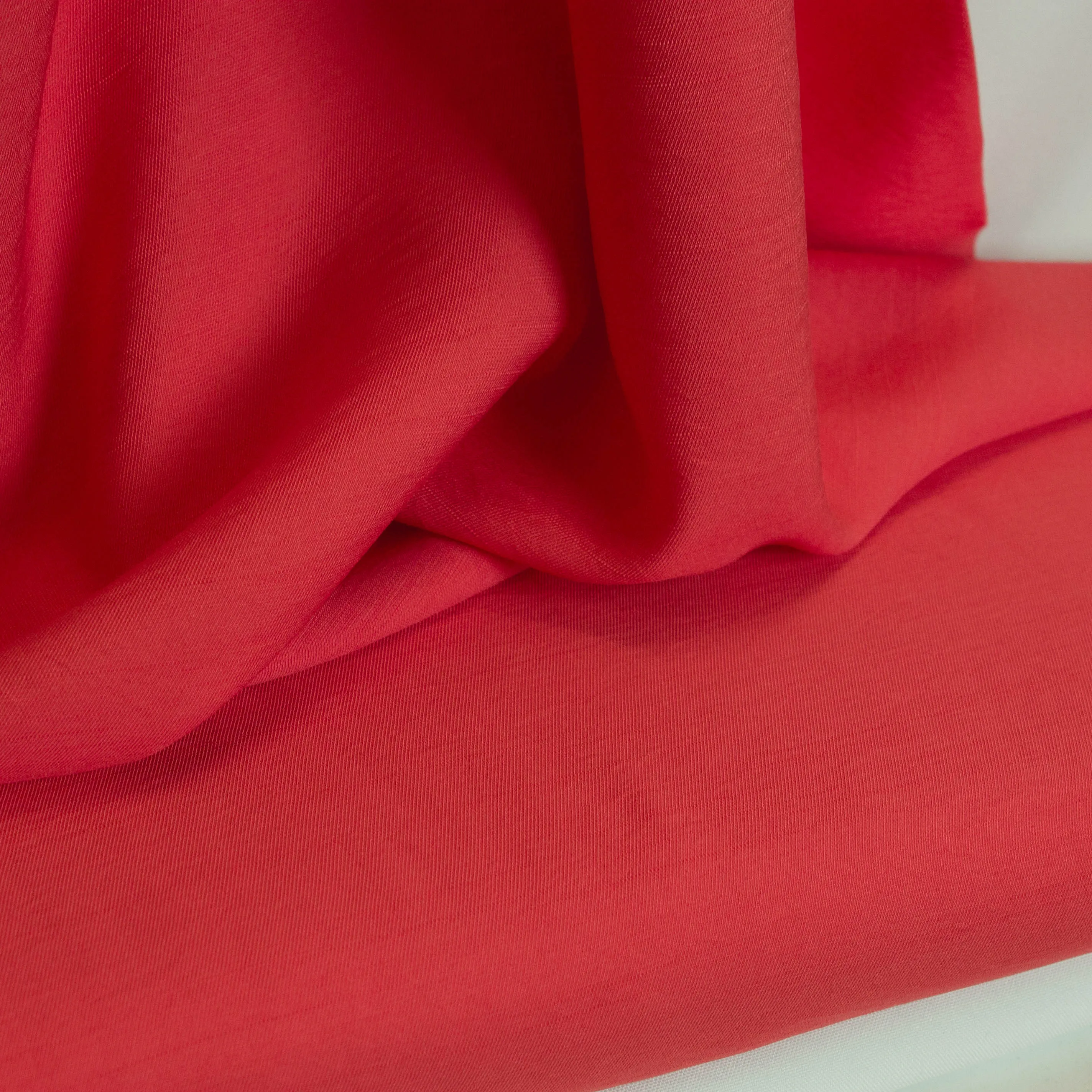 Viscose twill linnenlook rood - A La Ville