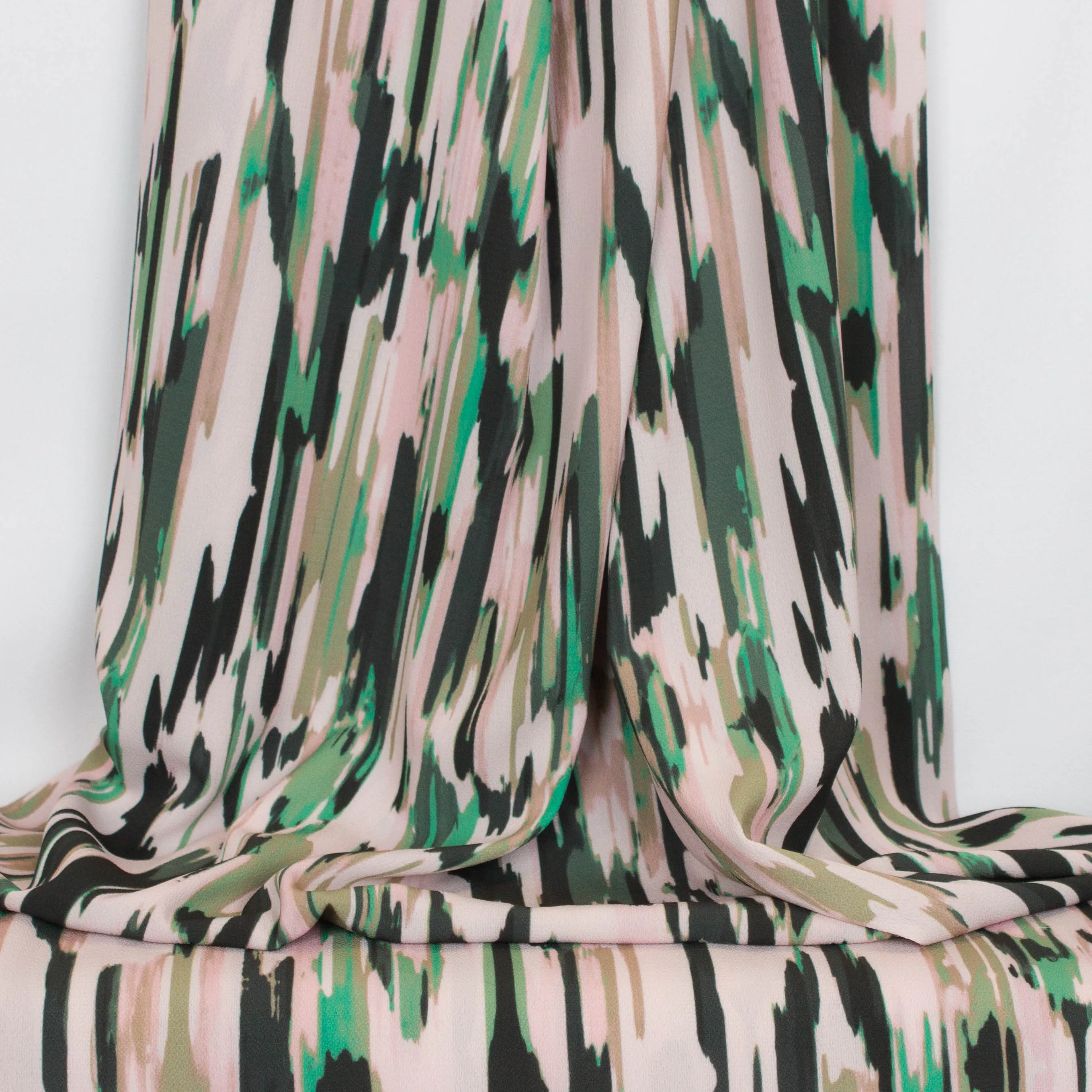 Polyester crêpe met abstracte strepen - Burda & A La Ville