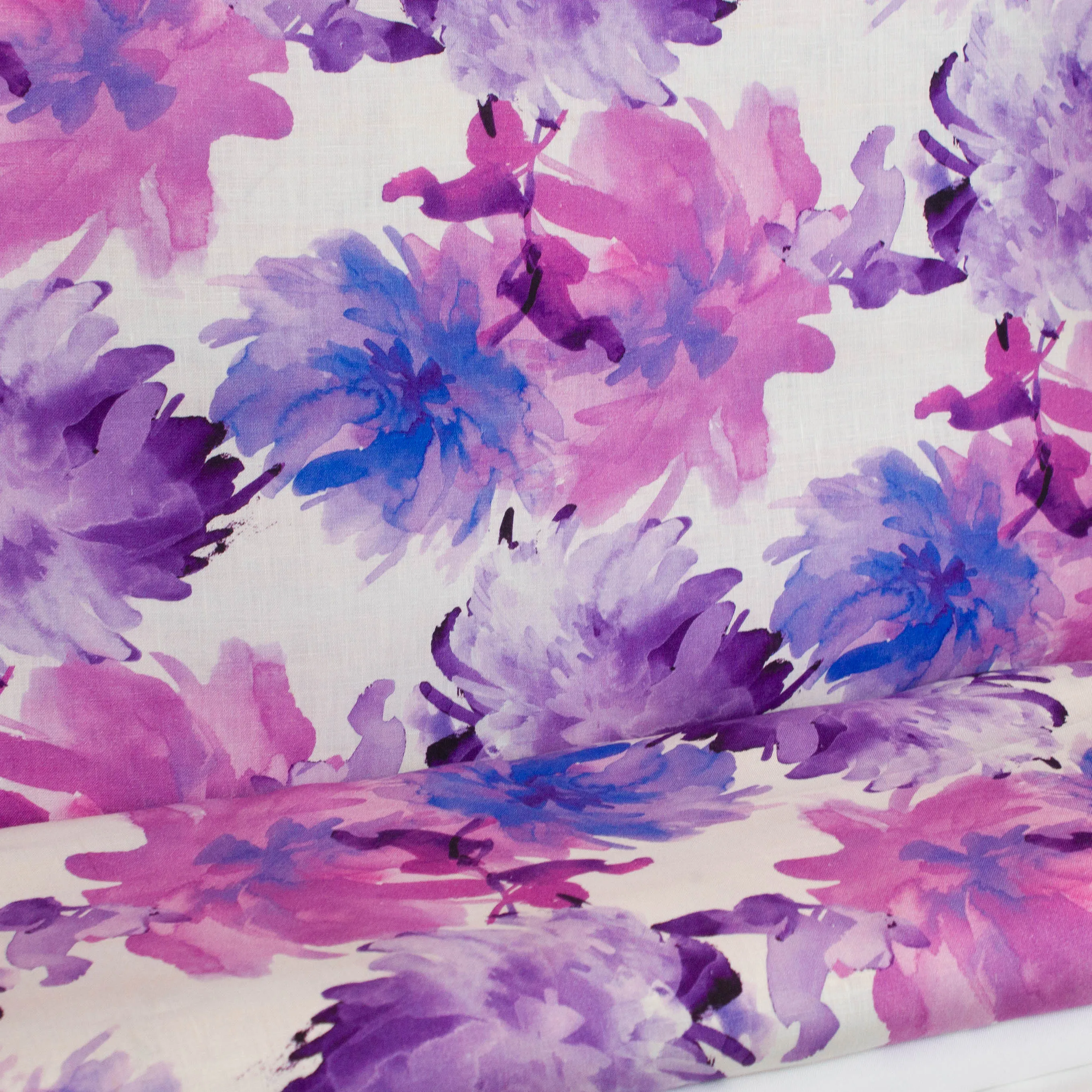 Linnen wit paarse bloemen in inkt - Alta Moda