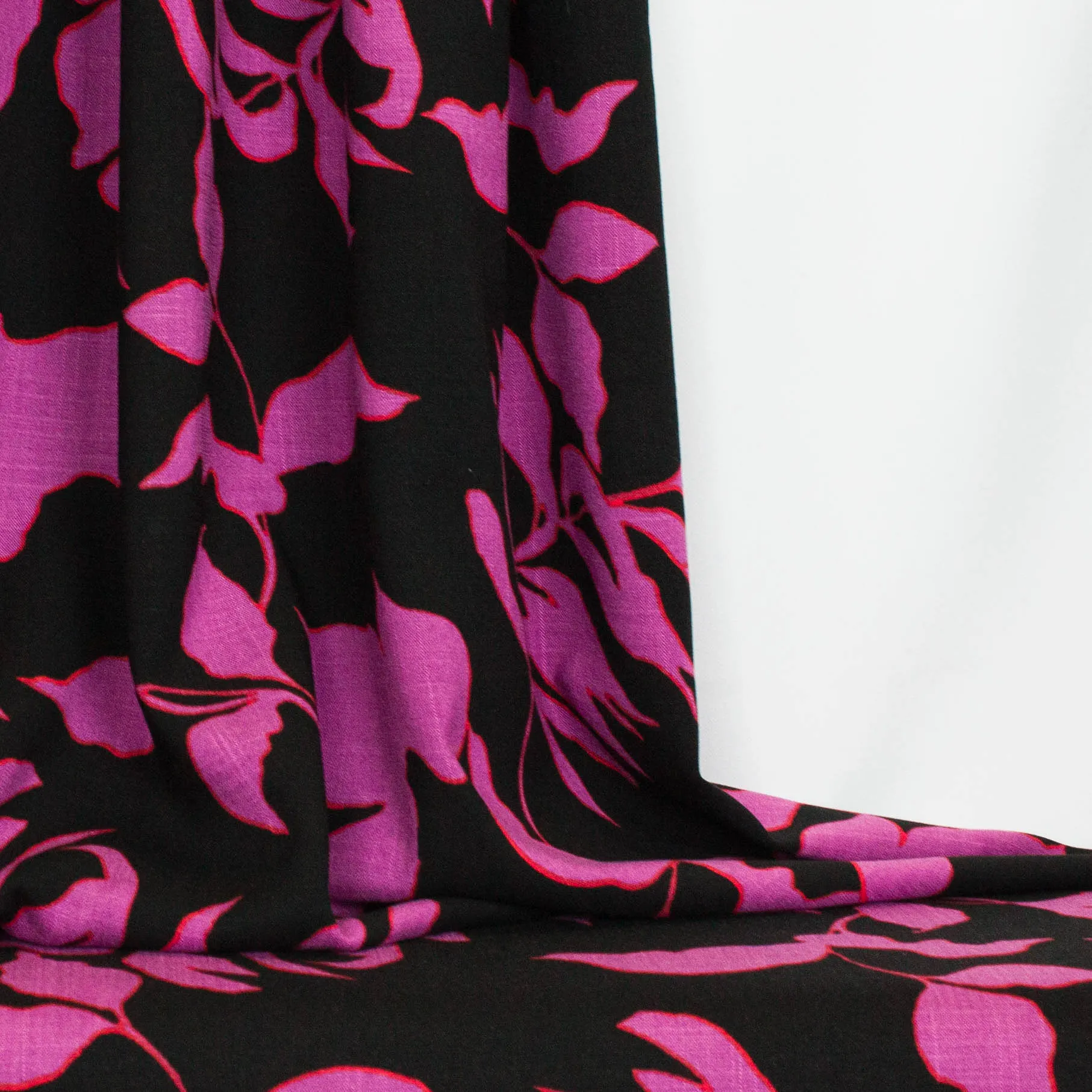 Rayon spandex zwart met paarse bladeren