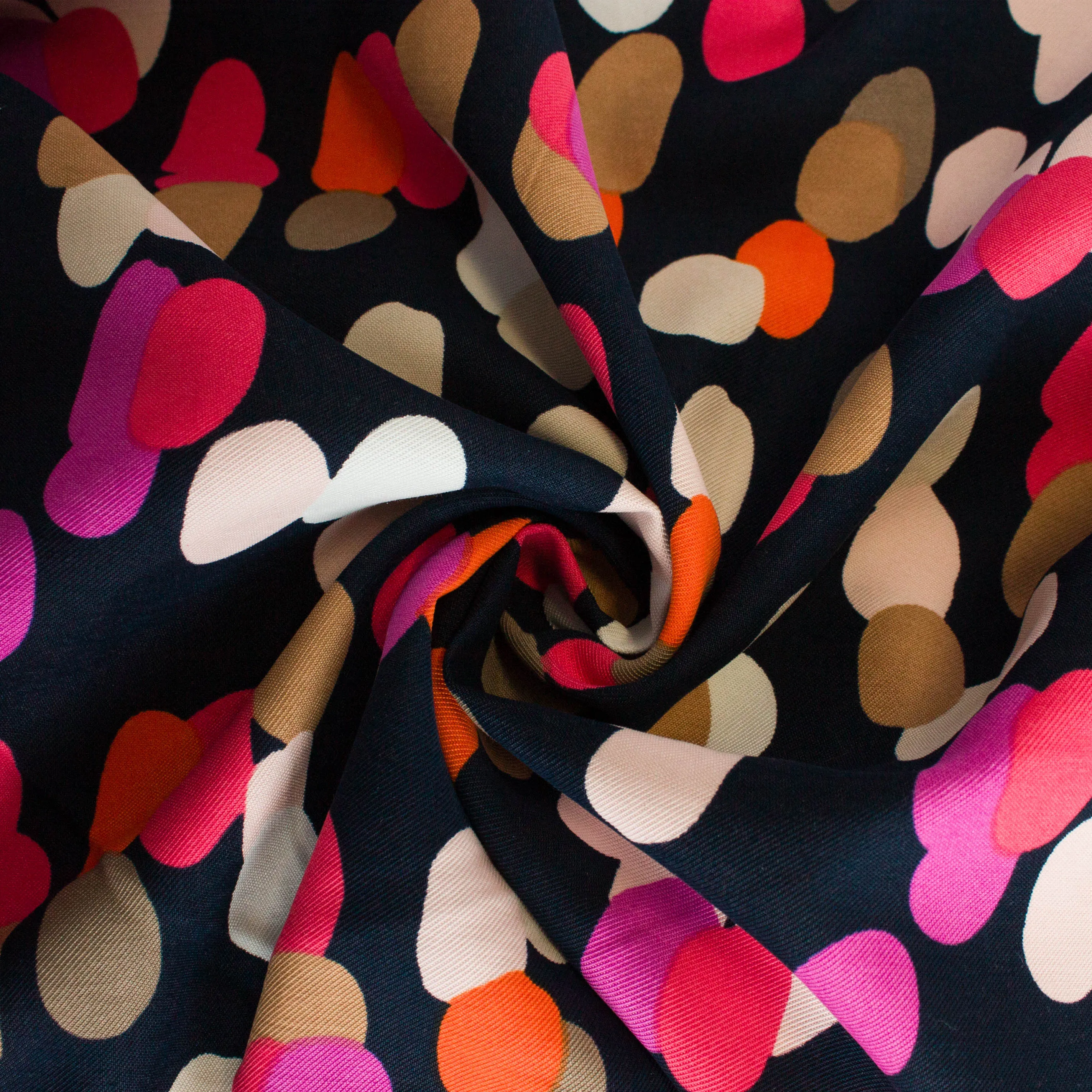 Viscose polyester zwart met bollen