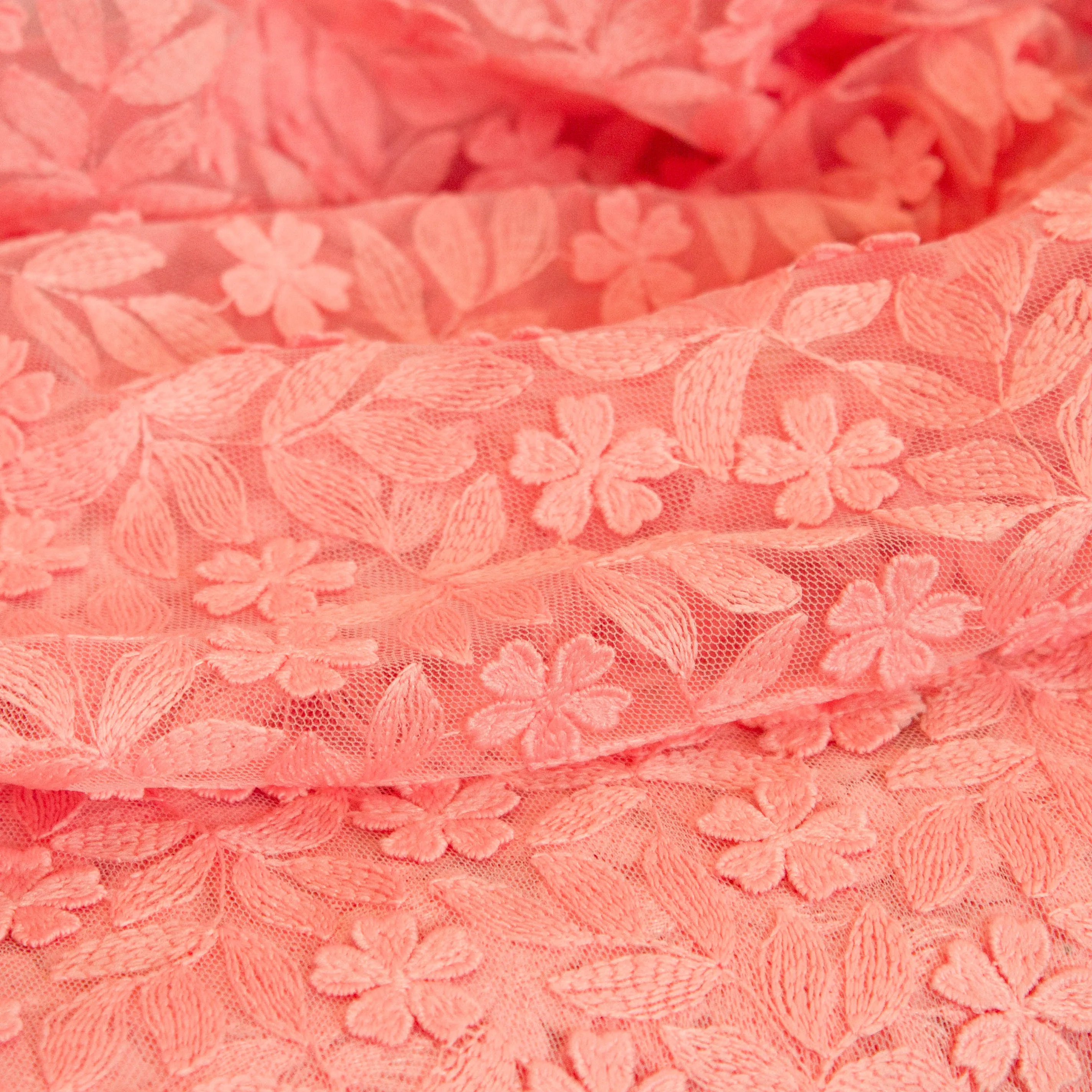 Tule kant broderie koraal met bloemen - Lorré