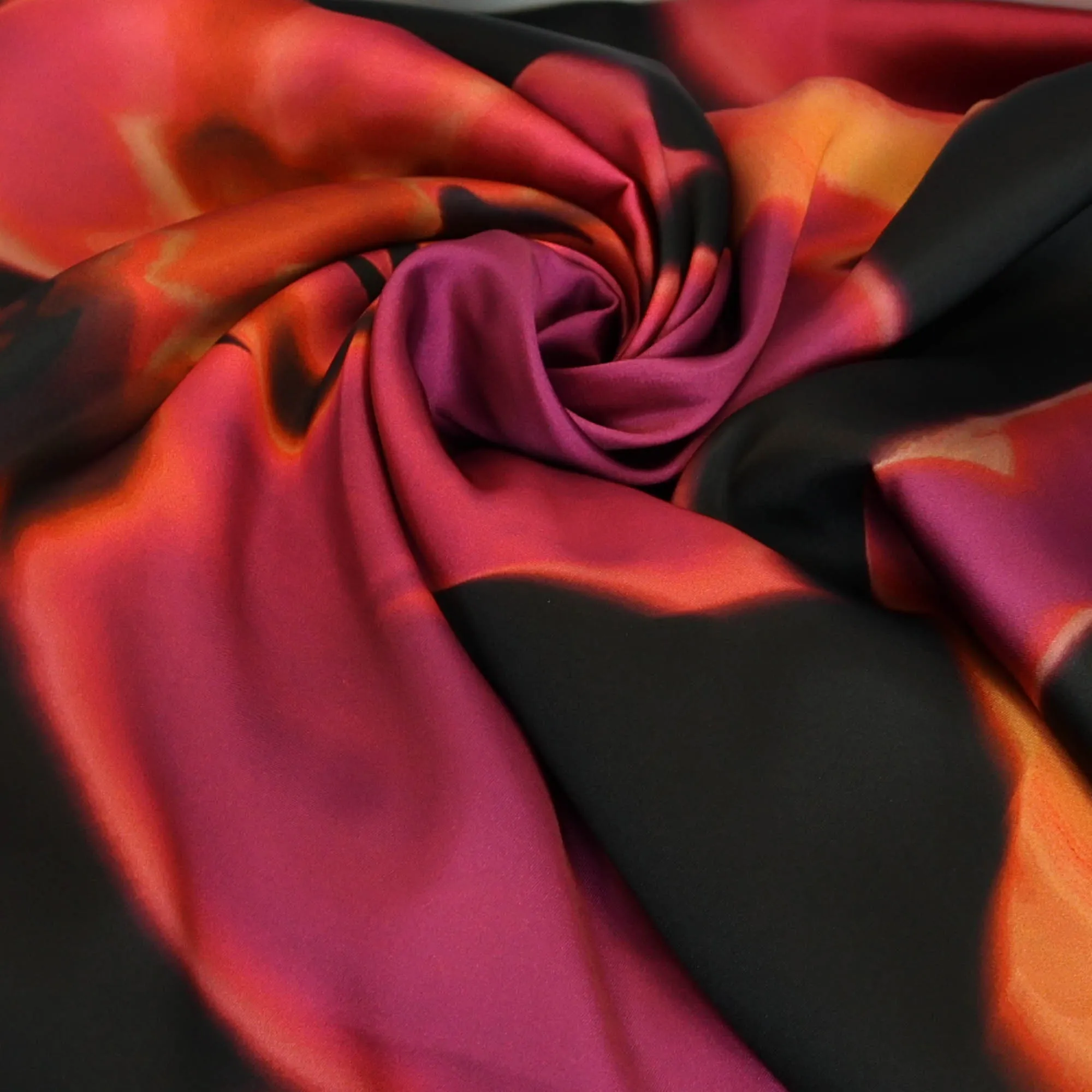 Licht doorzichtige polyester zwart met bloemen - Knipmode