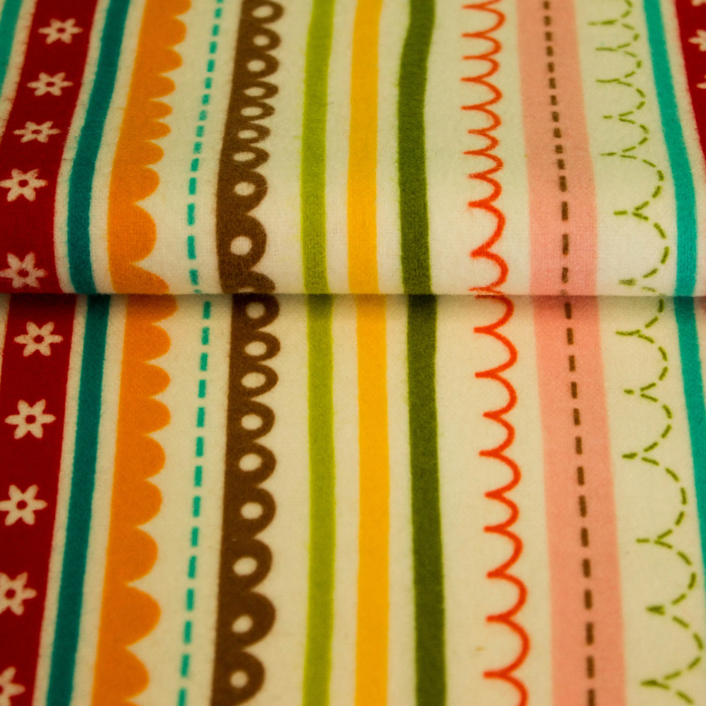 Flanel multicolor met verschillende lijnmotieven