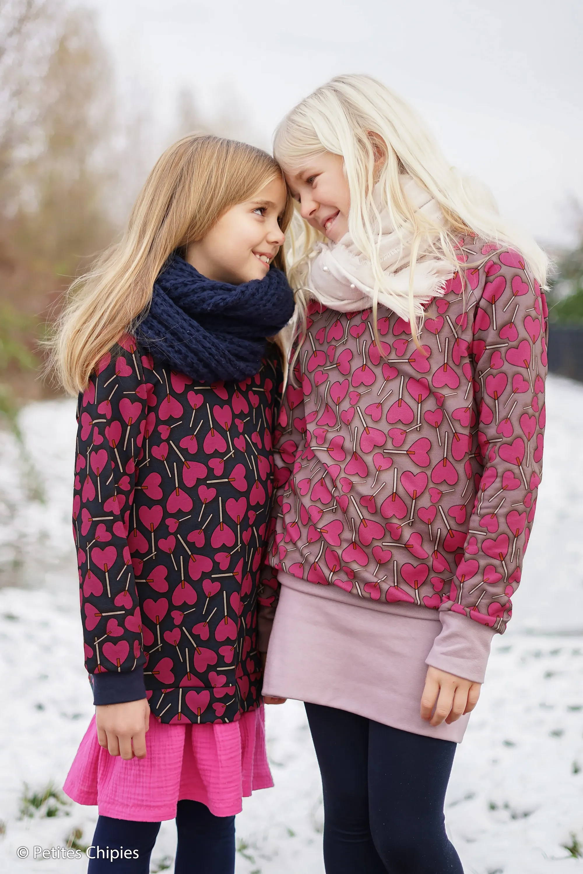 French terry donkerblauw met hartvormige lolly's