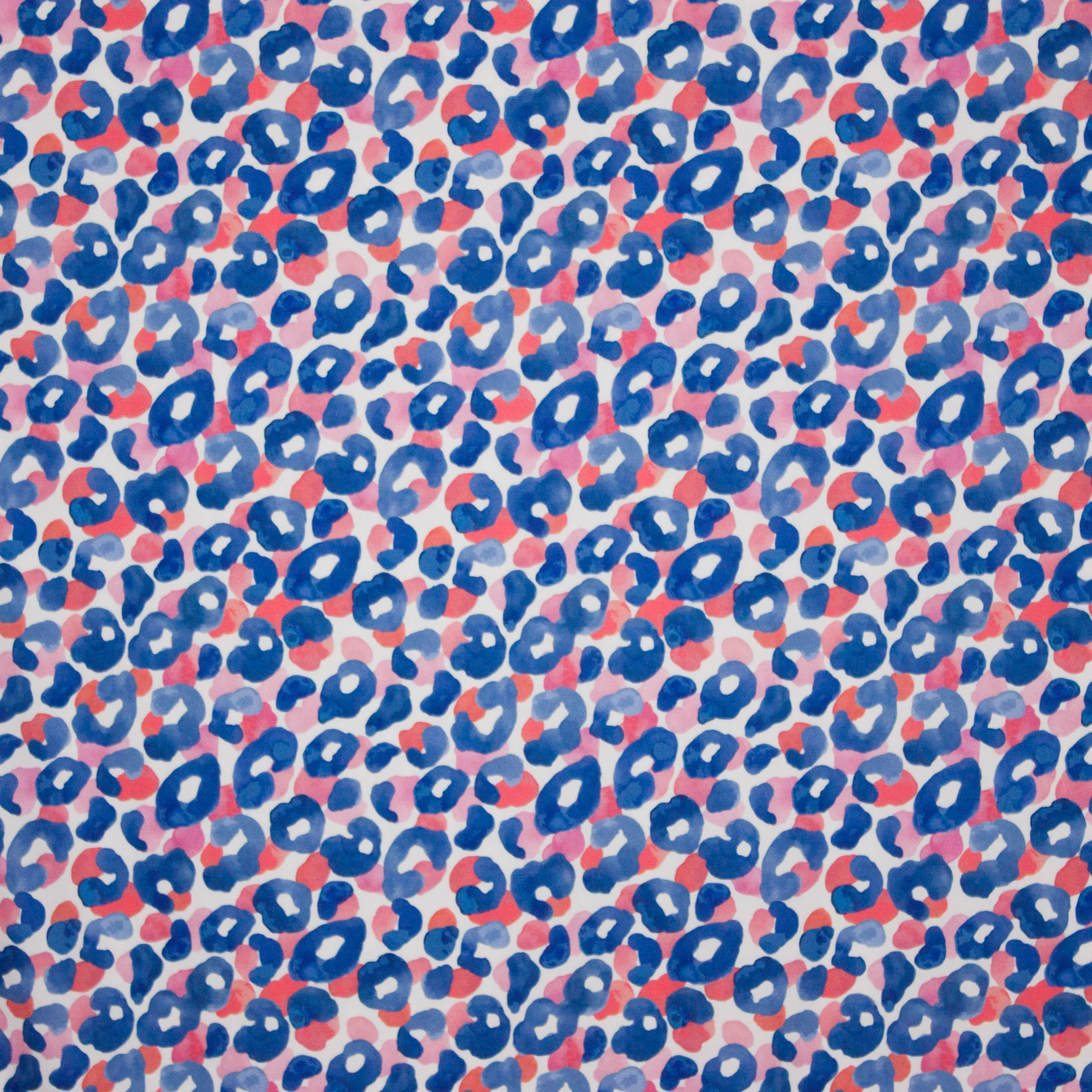 Polyester wit luipaard motief