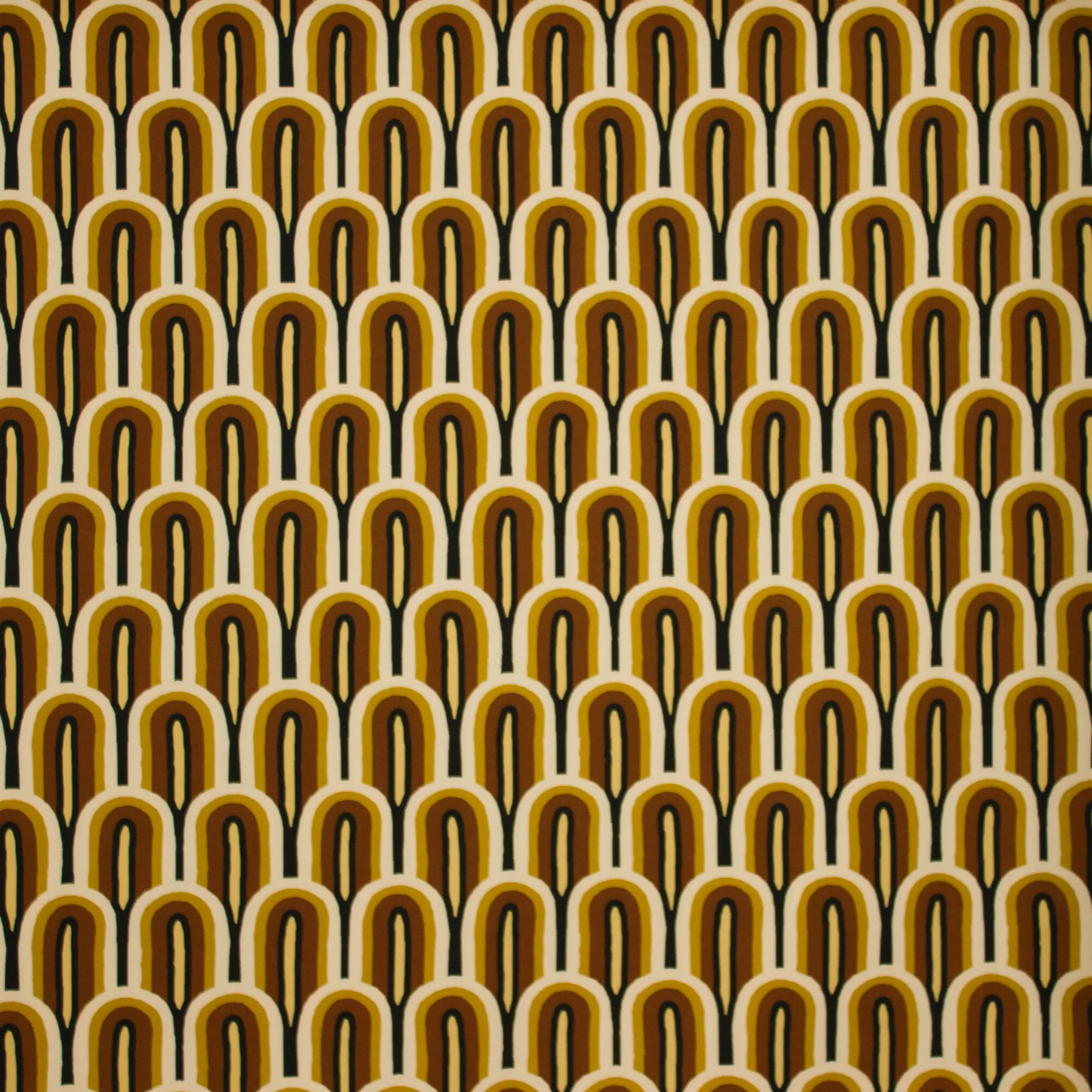 Polyester licht elastisch met geel gekleurd bogenpatroon
