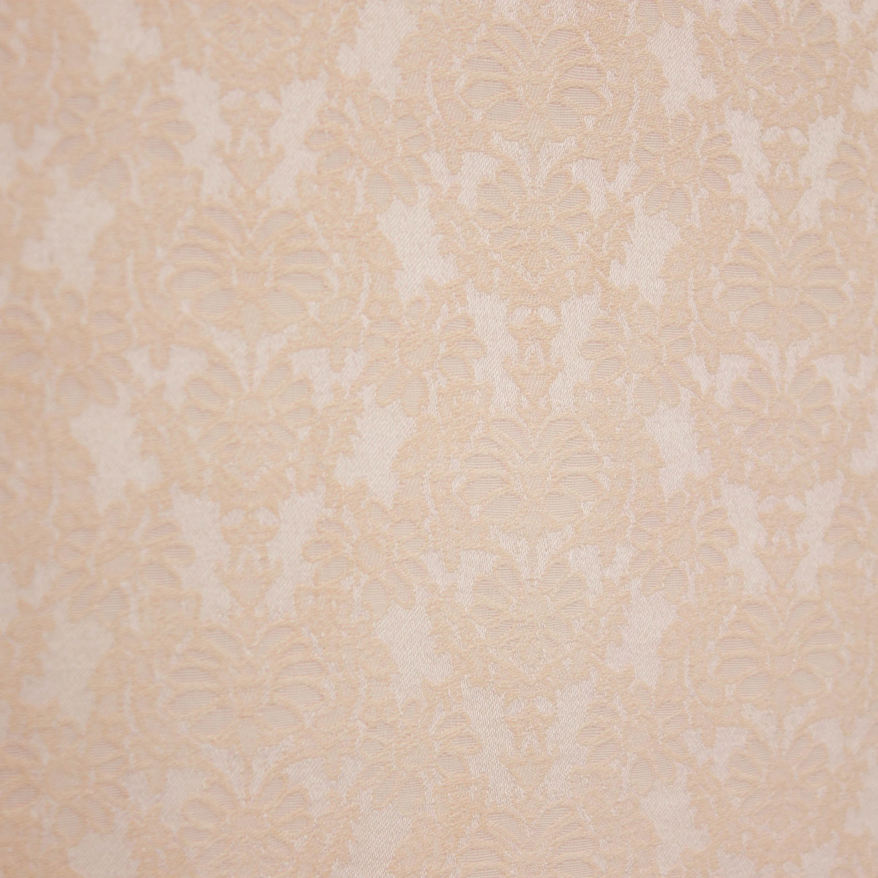 Jacquard licht zalmroze met bloemenpatroon