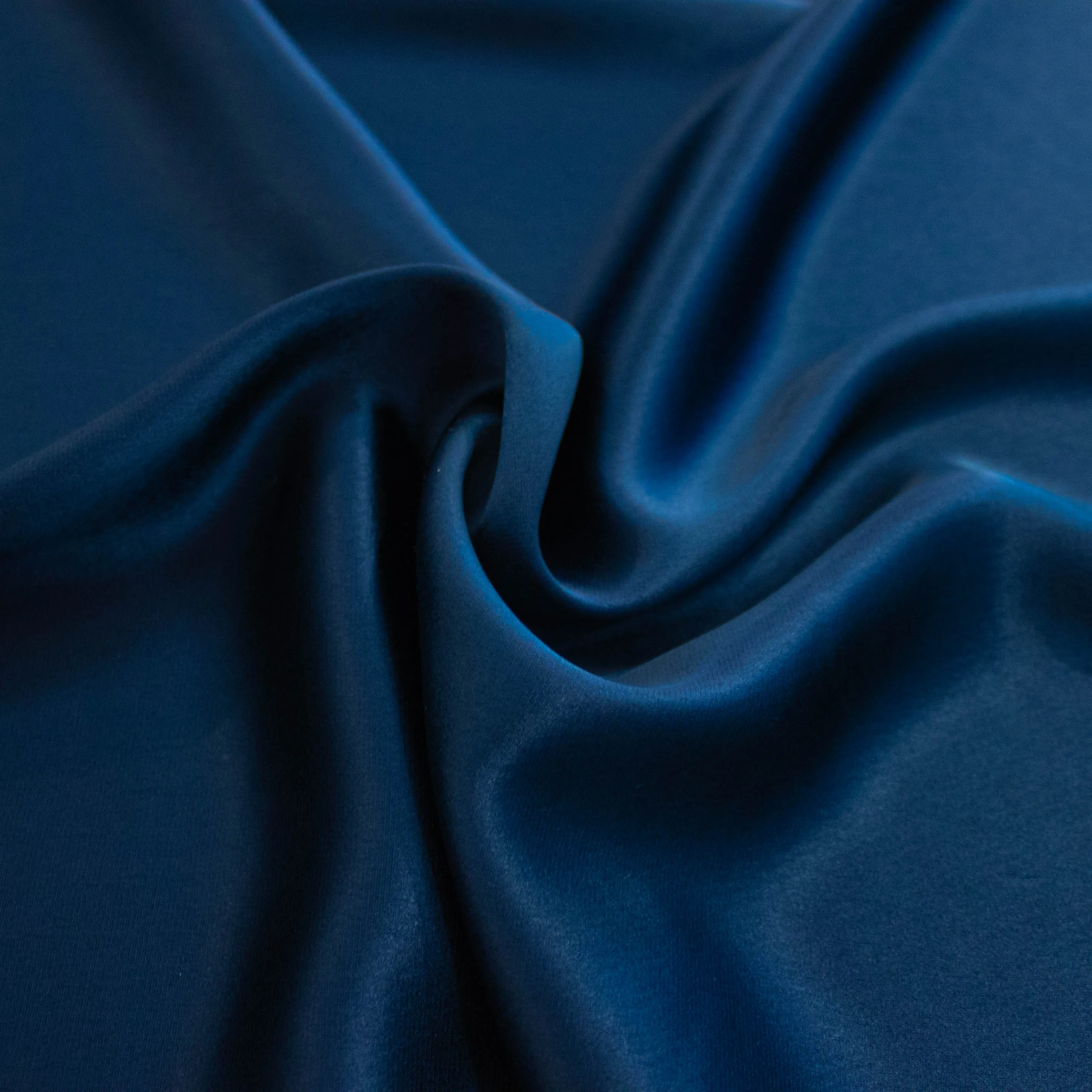 Triacetaat satijn donkerblauw  - Lorré