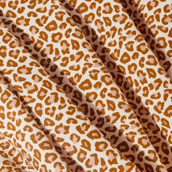 Gabardine wit met kleine jacquard print 'Leony' - Atelier Brunette