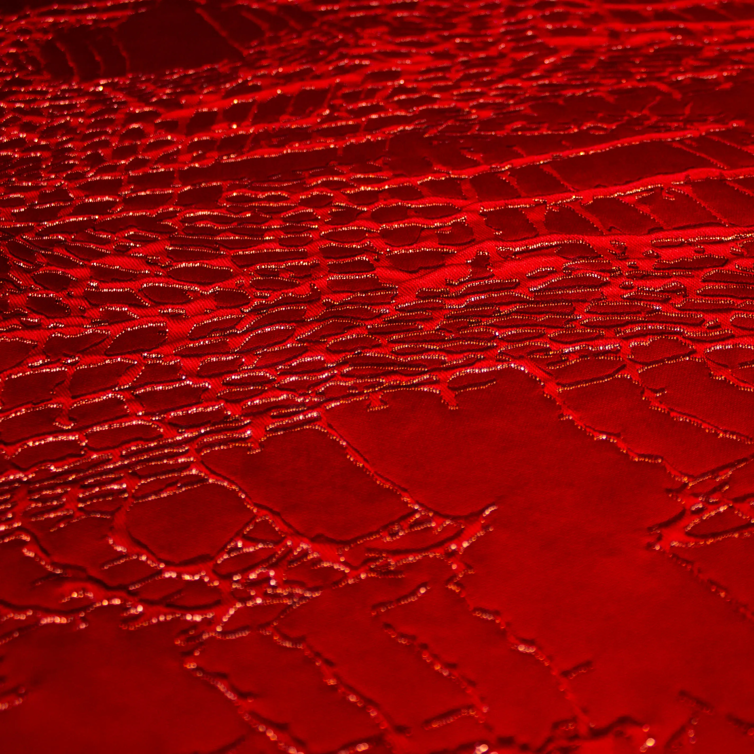 Zijde jacquard rood  -  Lorré