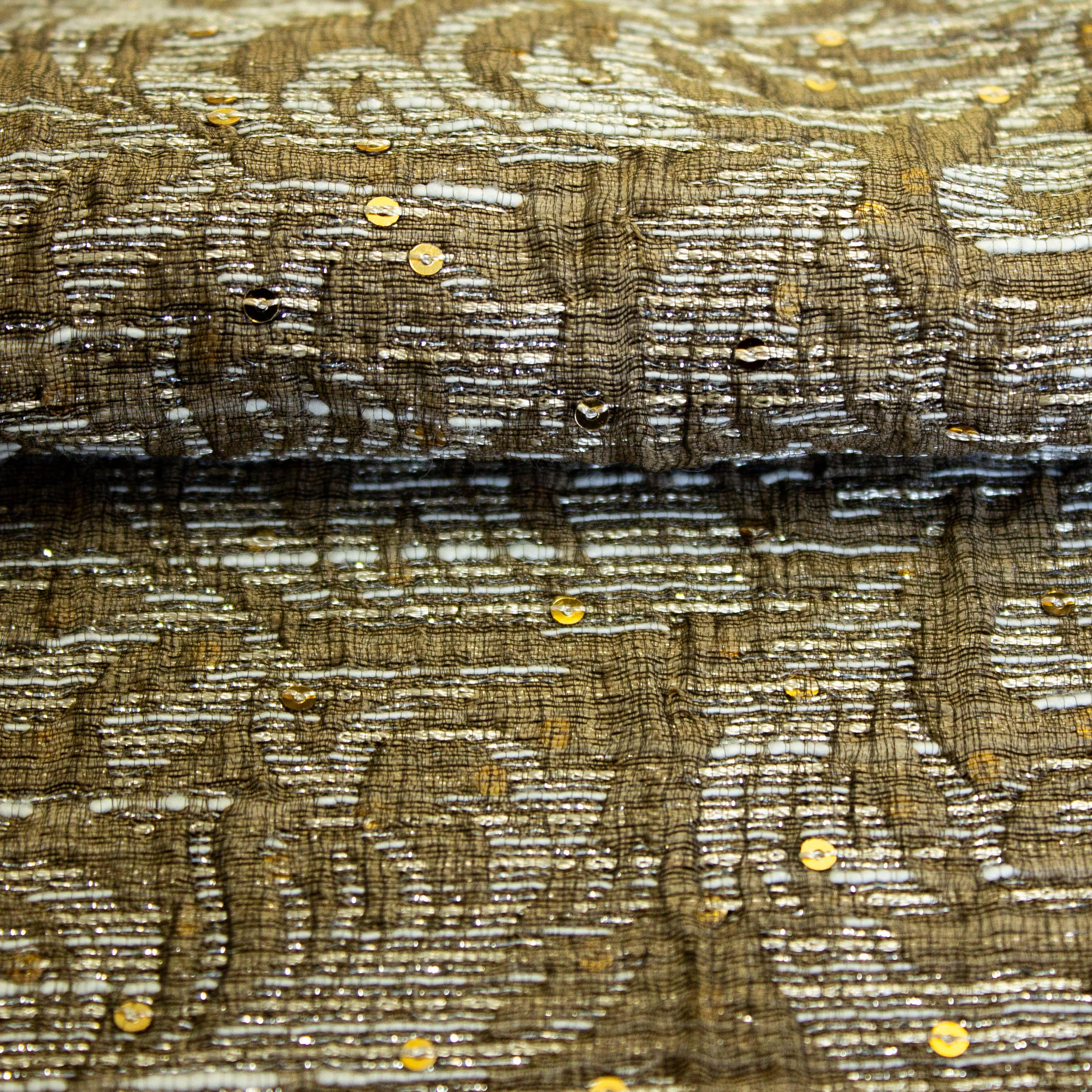 Jacquard bruin patroon met glinstering