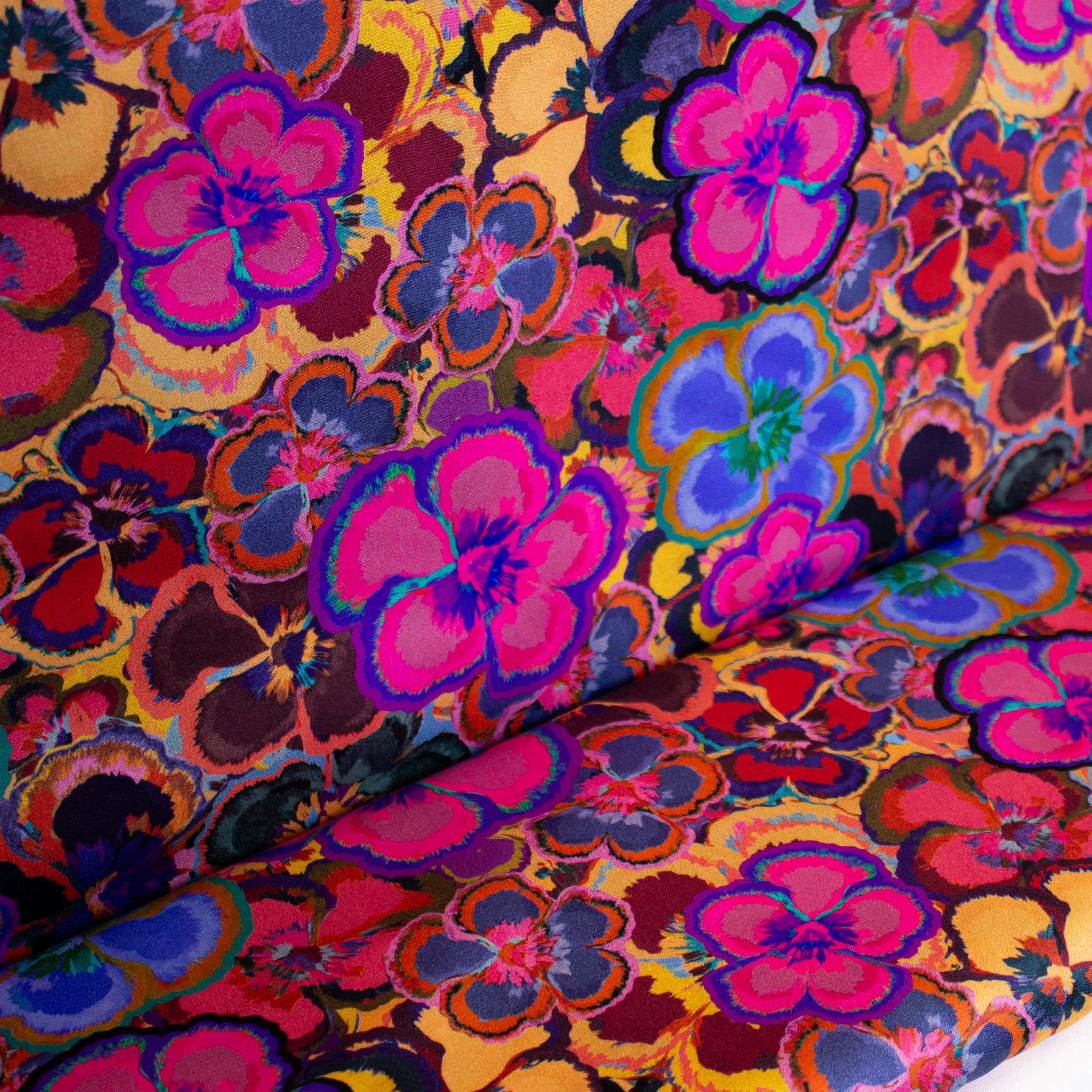 Katoen roze met bloemen - Marylène Madou