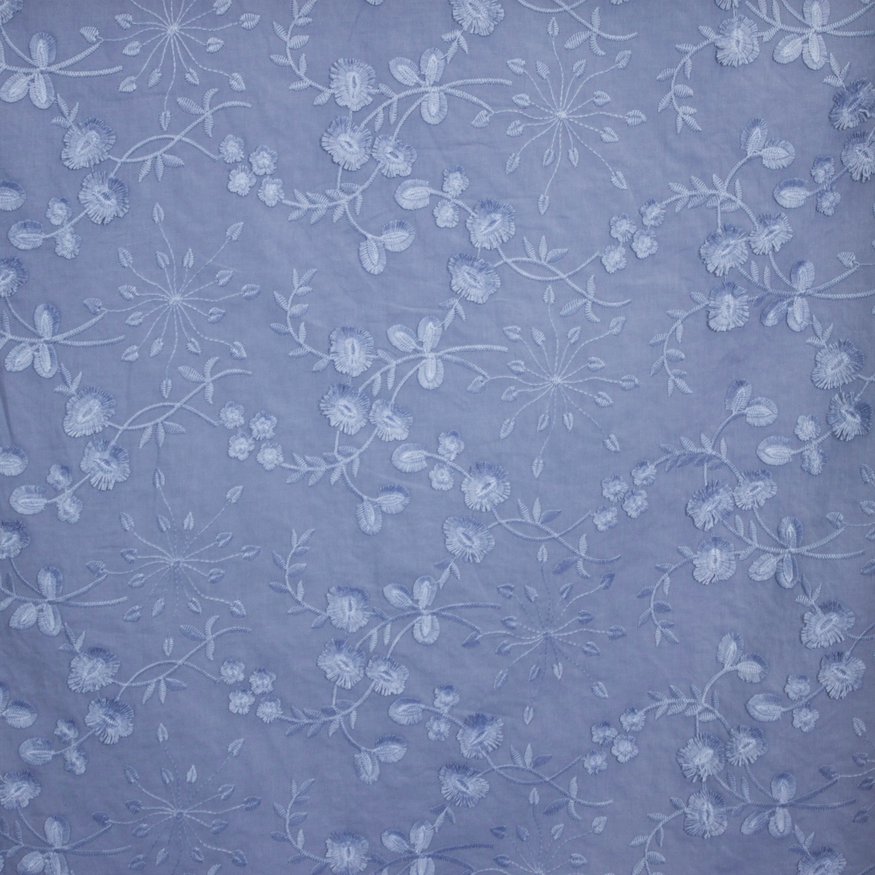 Broderie blauw met bloemen