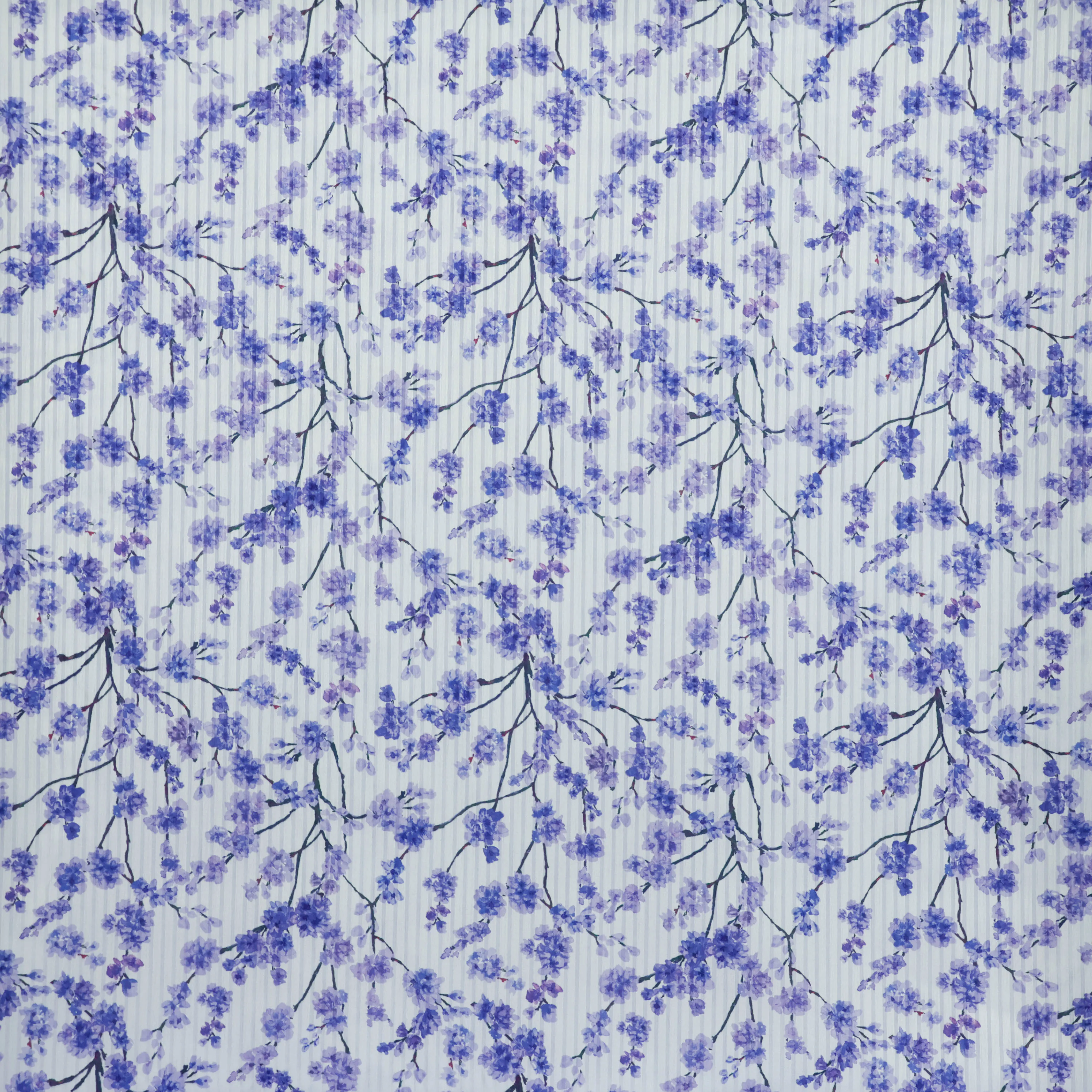 Voile blauwpaars met bloemetjes