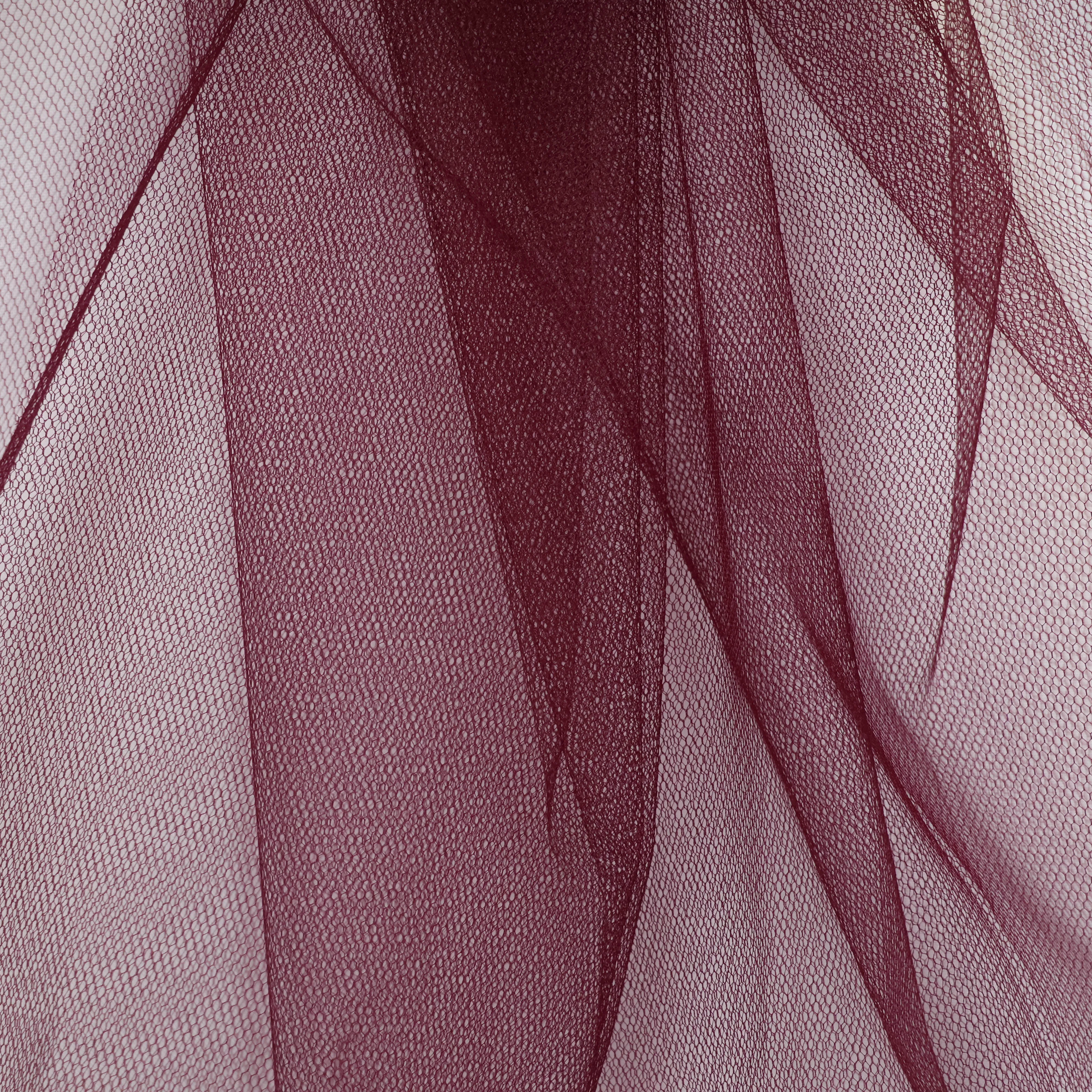 Tule bordeaux