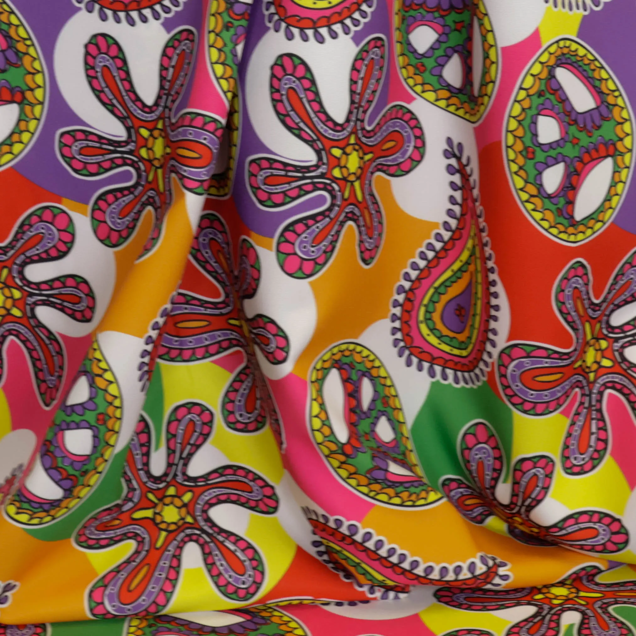 Polyester met mandala's