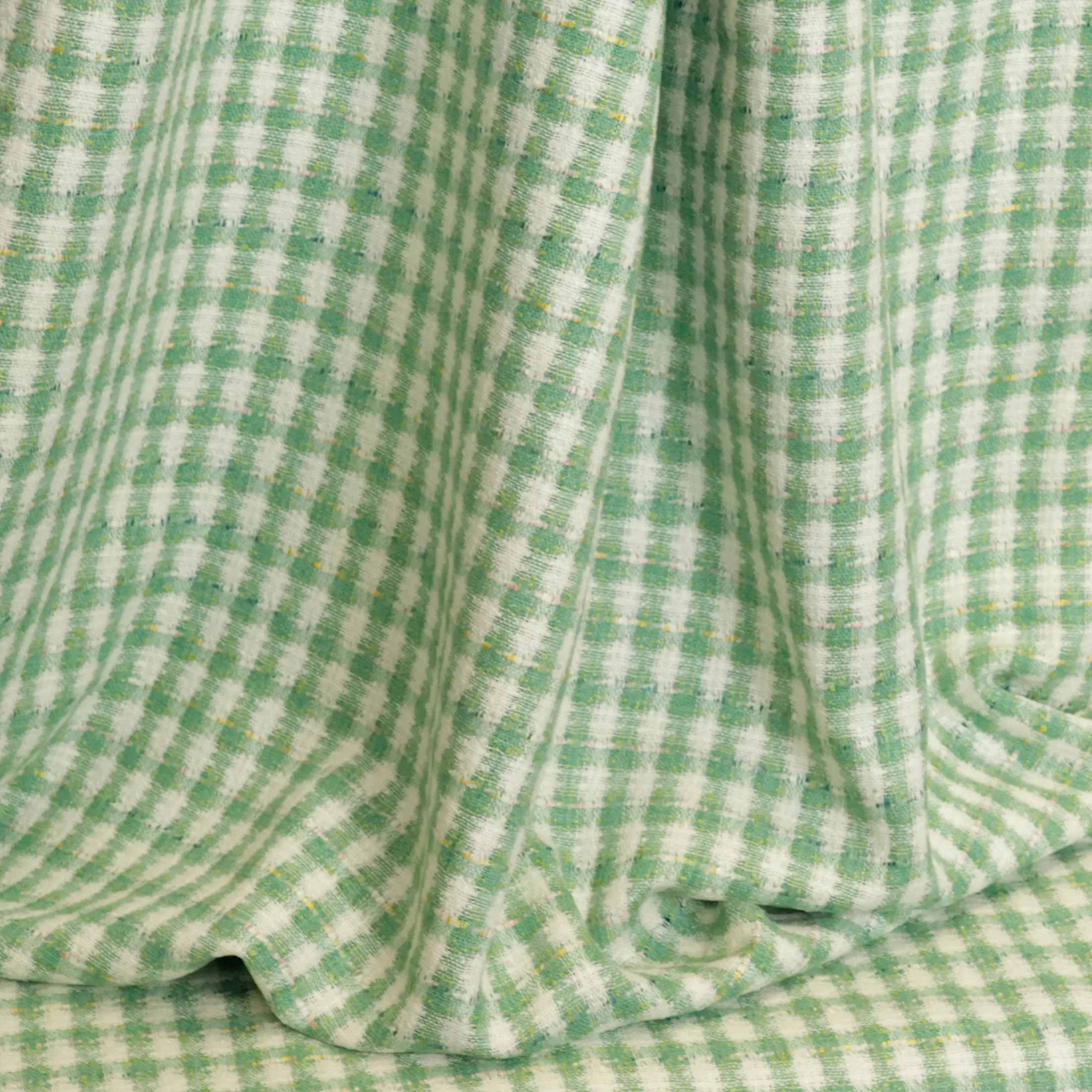 Chanelstof wit met groen geruit