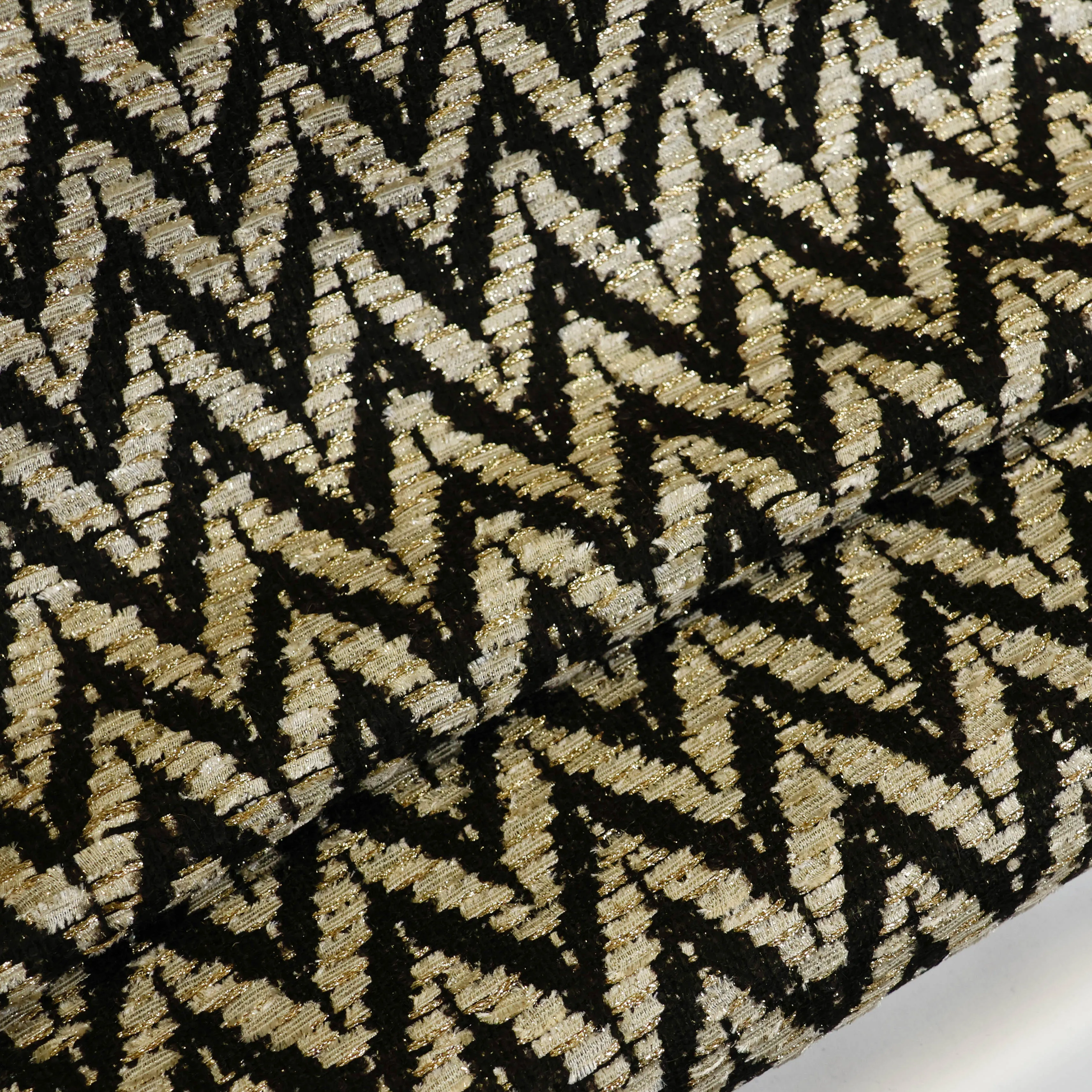 Chanelstof zig-zag patroon met bruin en goud - Lorré