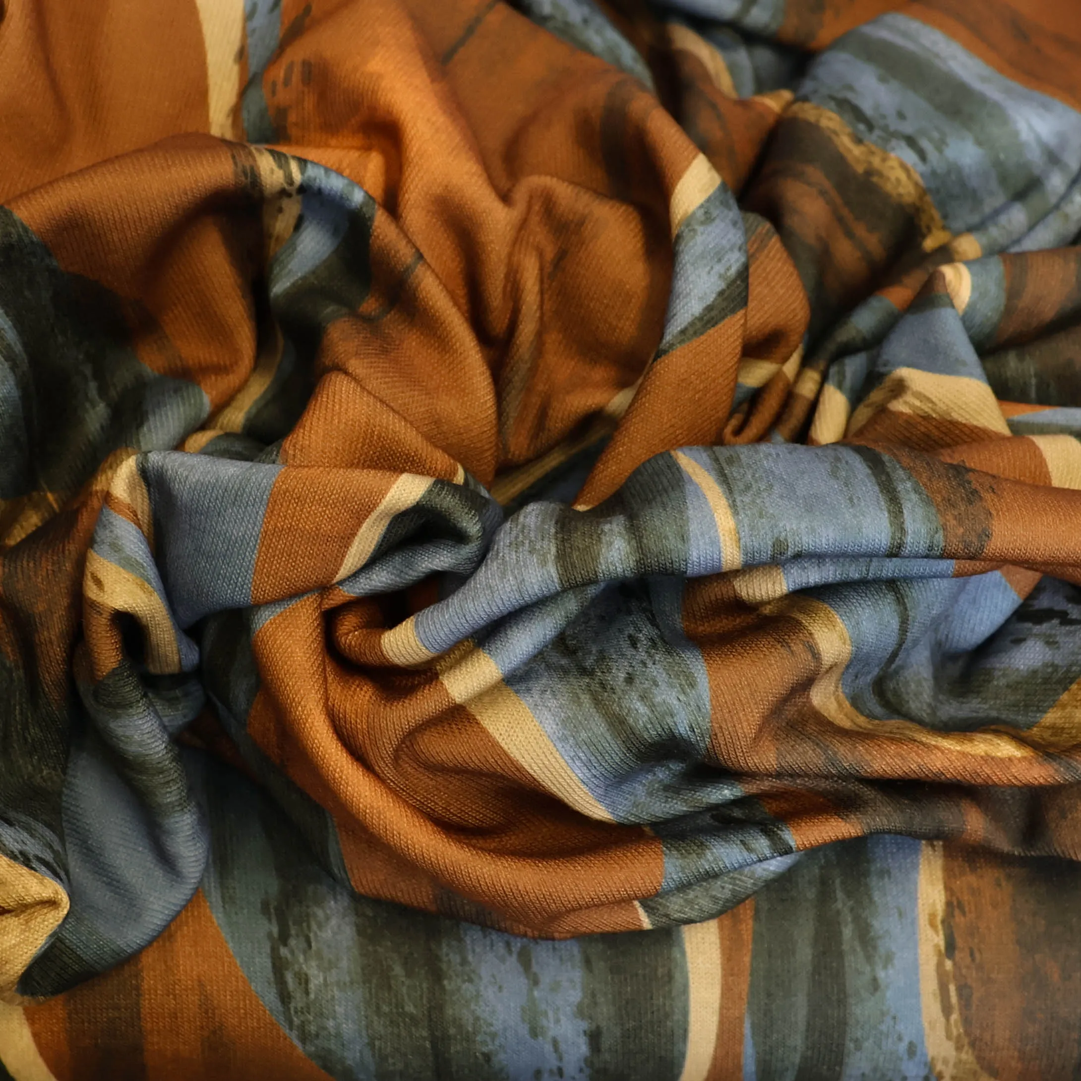 Fijne breistof blauw met bruin - Knipmode