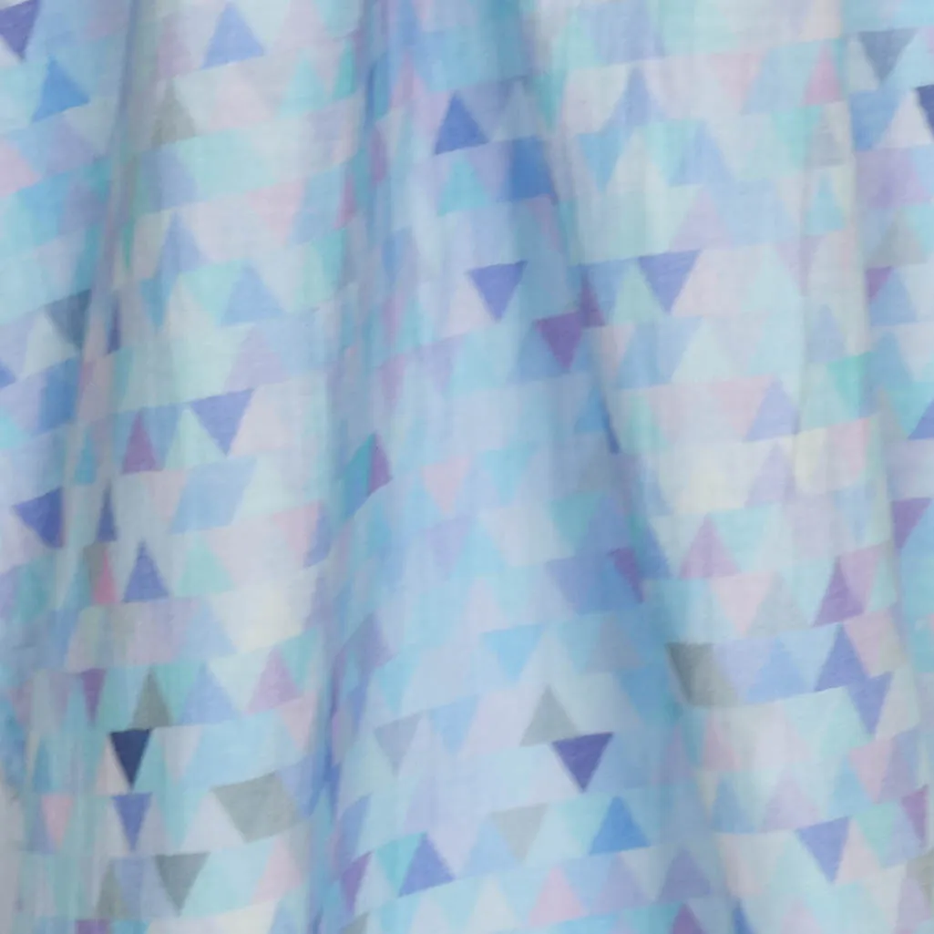 Double gauze blauw met driehoekjespatroon