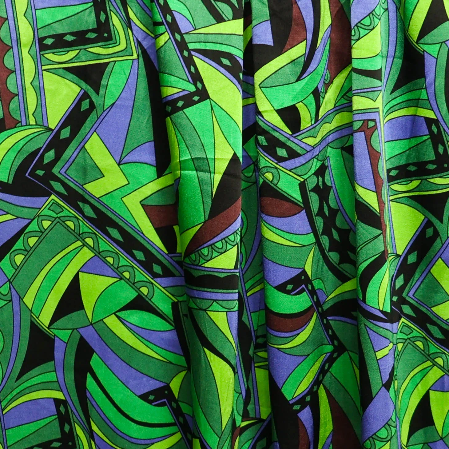 Satijn groen met retro print