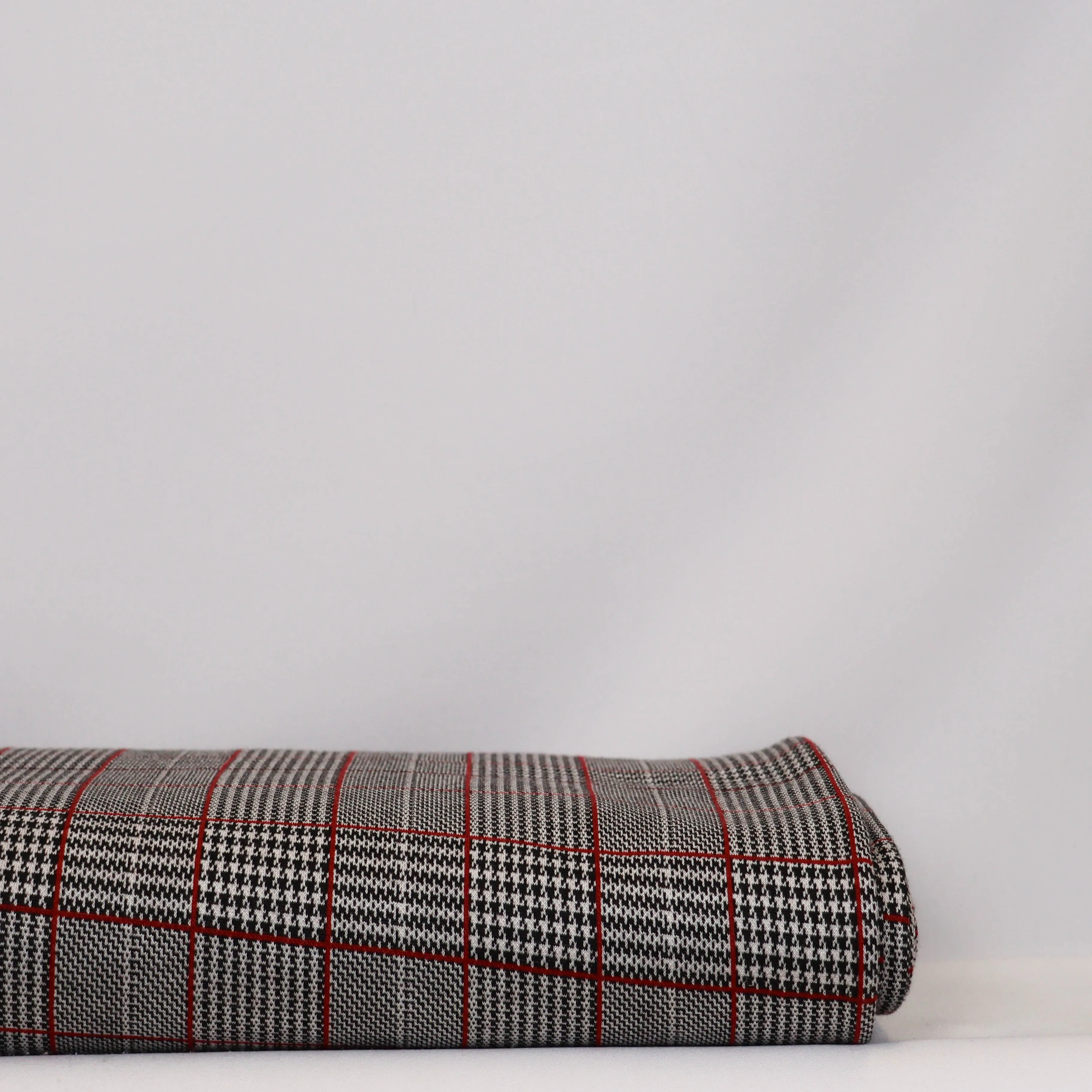 Tweed geruit zwart/wit/rood