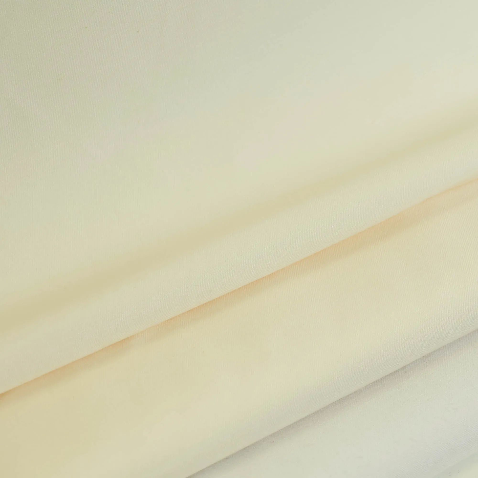 Gabardine katoen licht nude kleurig