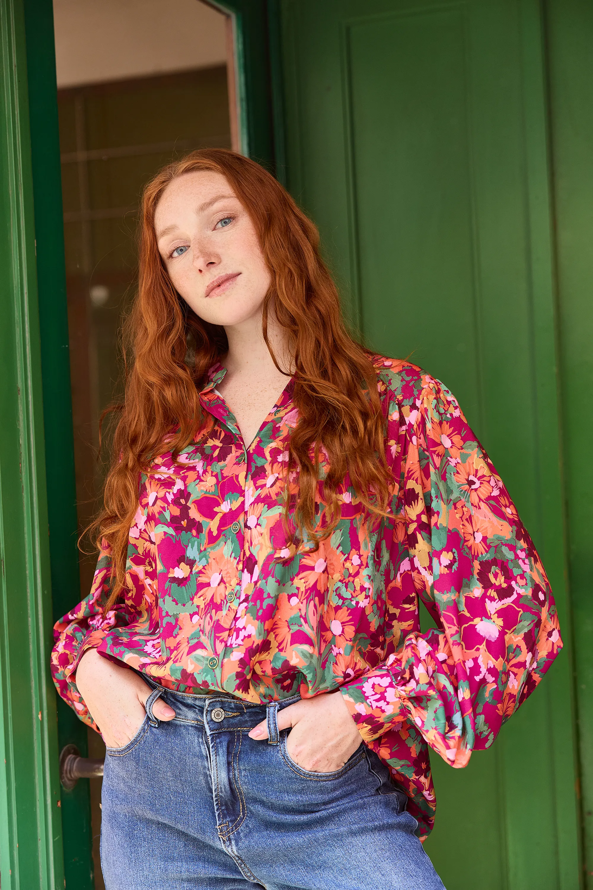 Viscose print roze en groen met bloemen - Atelier Jupe