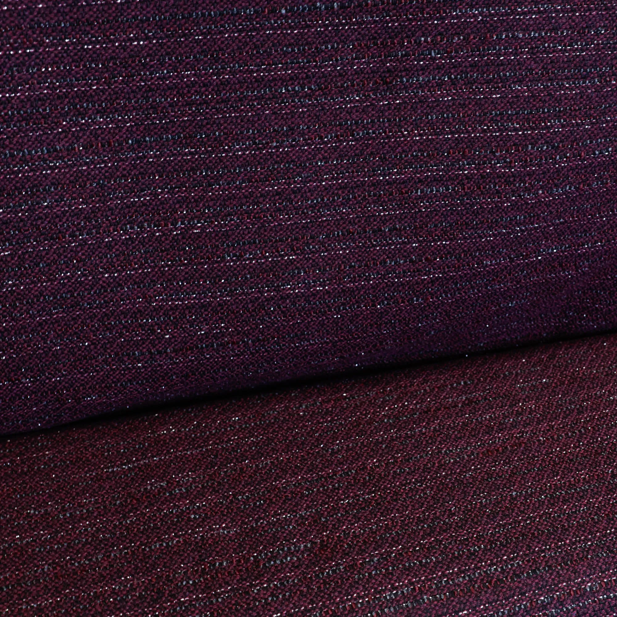 Fijne chanel aubergine met zilveren glinstering