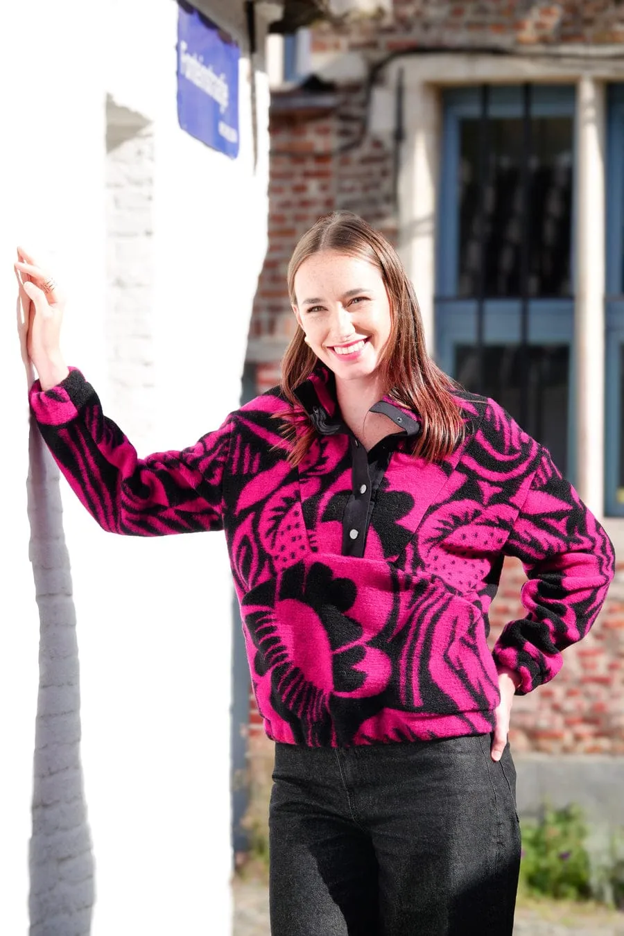 Mantelwol met zwart en roze print - Atelier Jupe