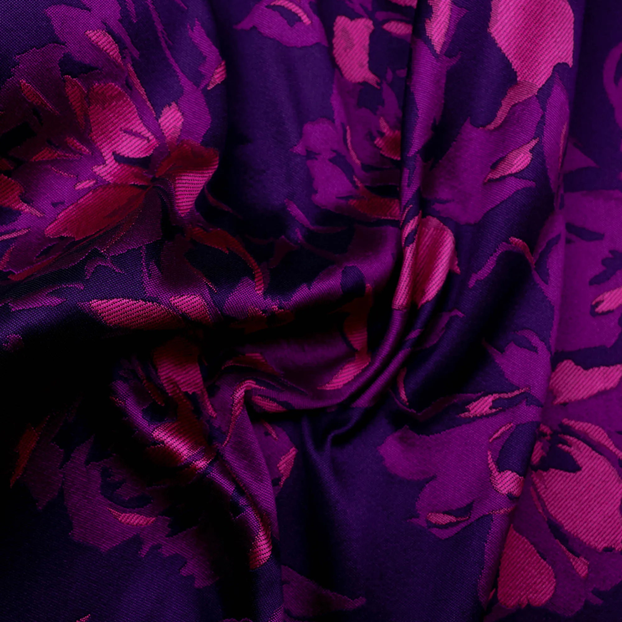 Jacquard met paars/roze bloemen  - Lorré