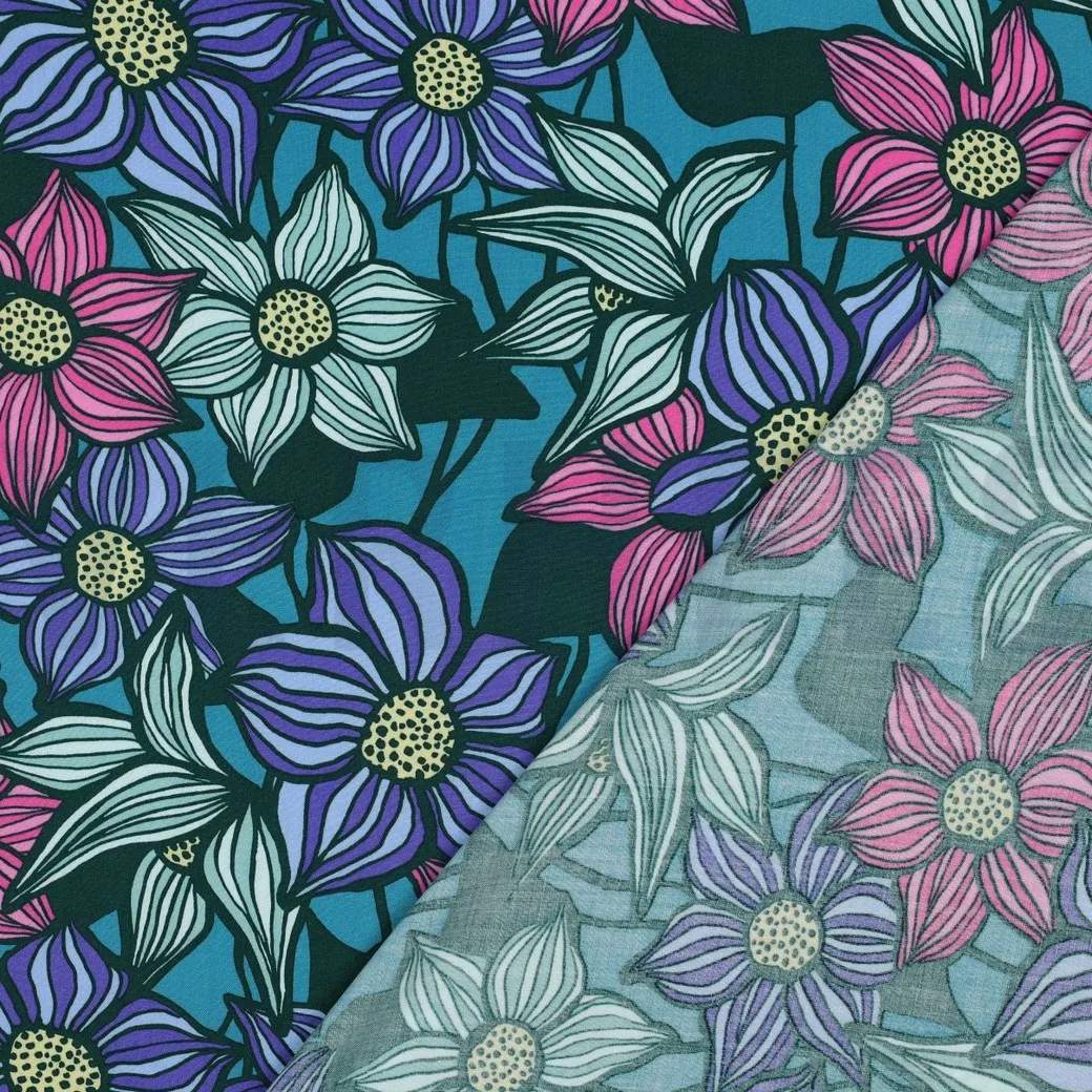 Luxe viscose lenzing petrol met bloemenpatroon - Poppy