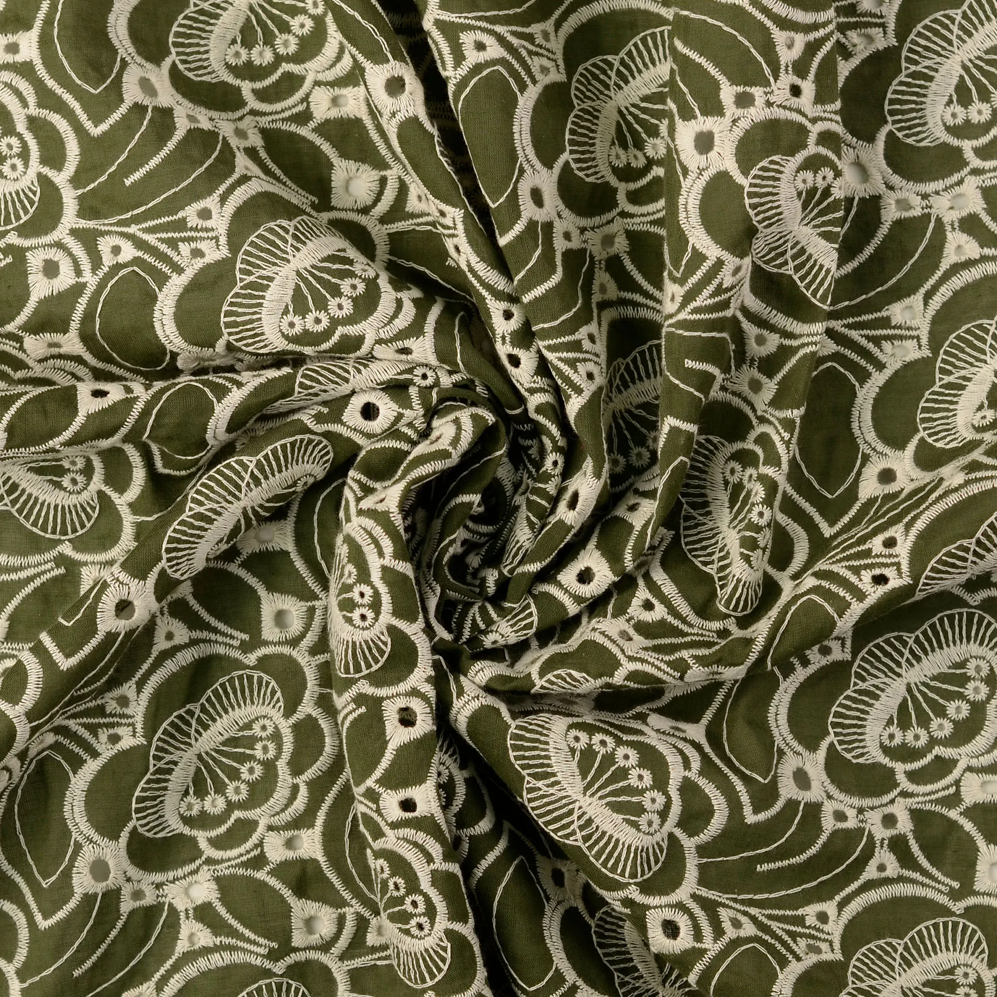 Broderie groen met bloemen