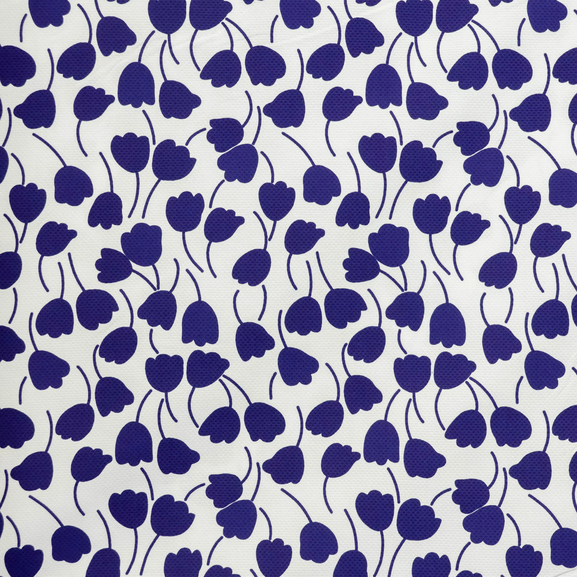 Jacquard wit met blauwe bloemen