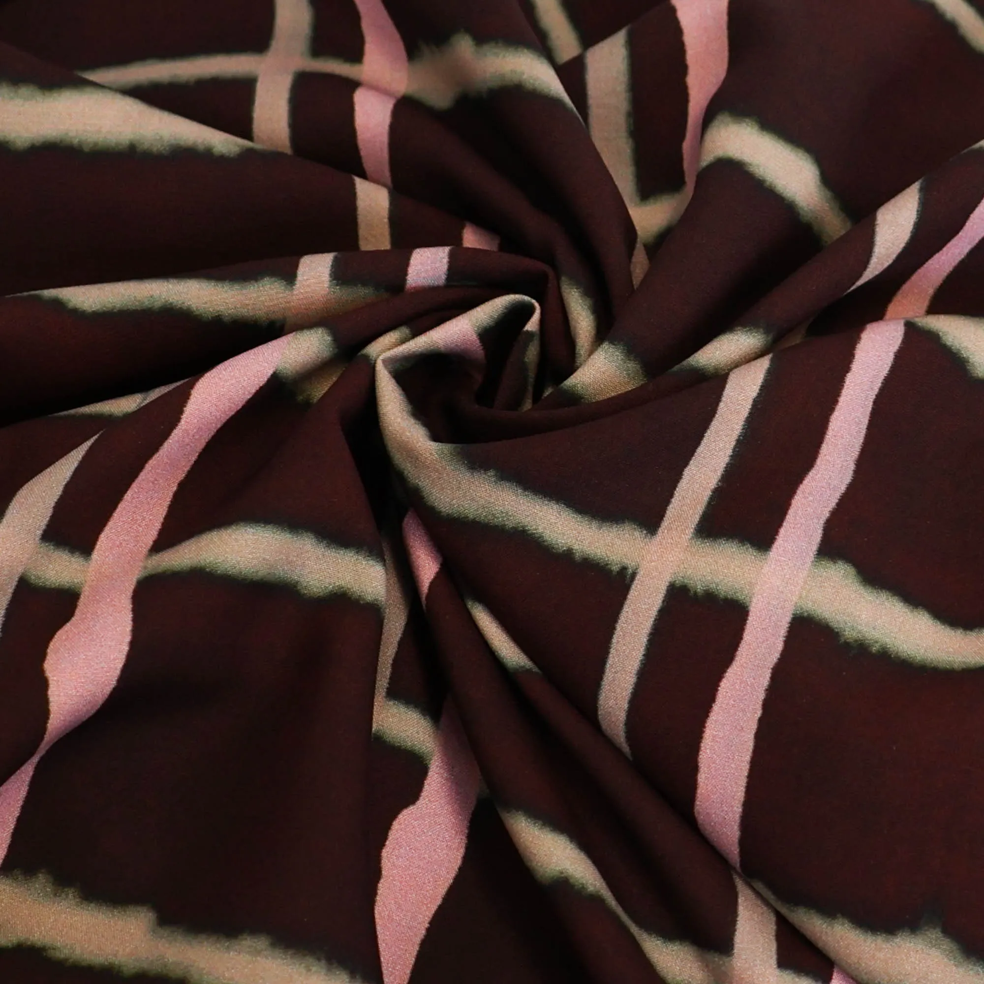 Viscose bruin geruit - Knipmode