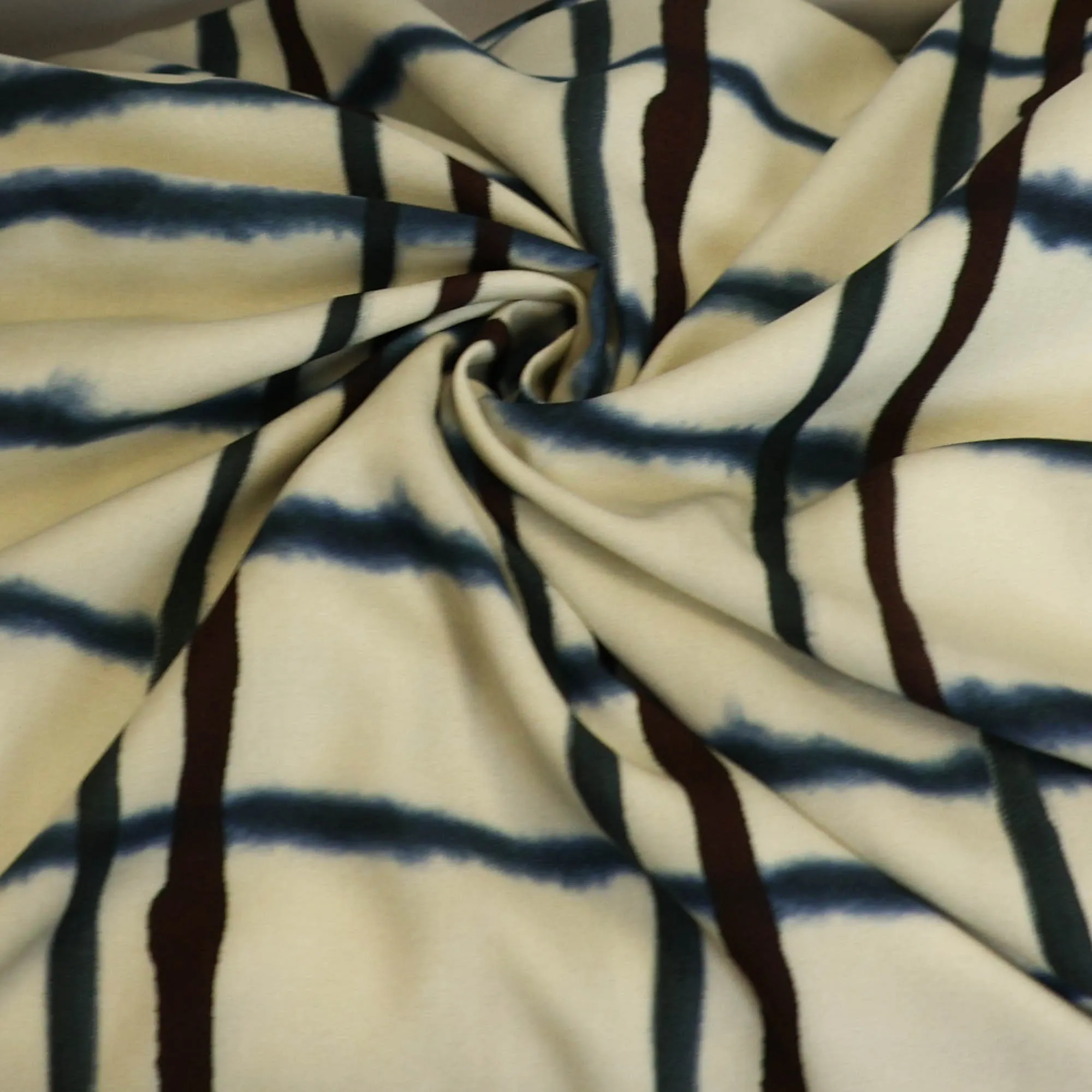 Viscose gebroken wit geruit - Burda