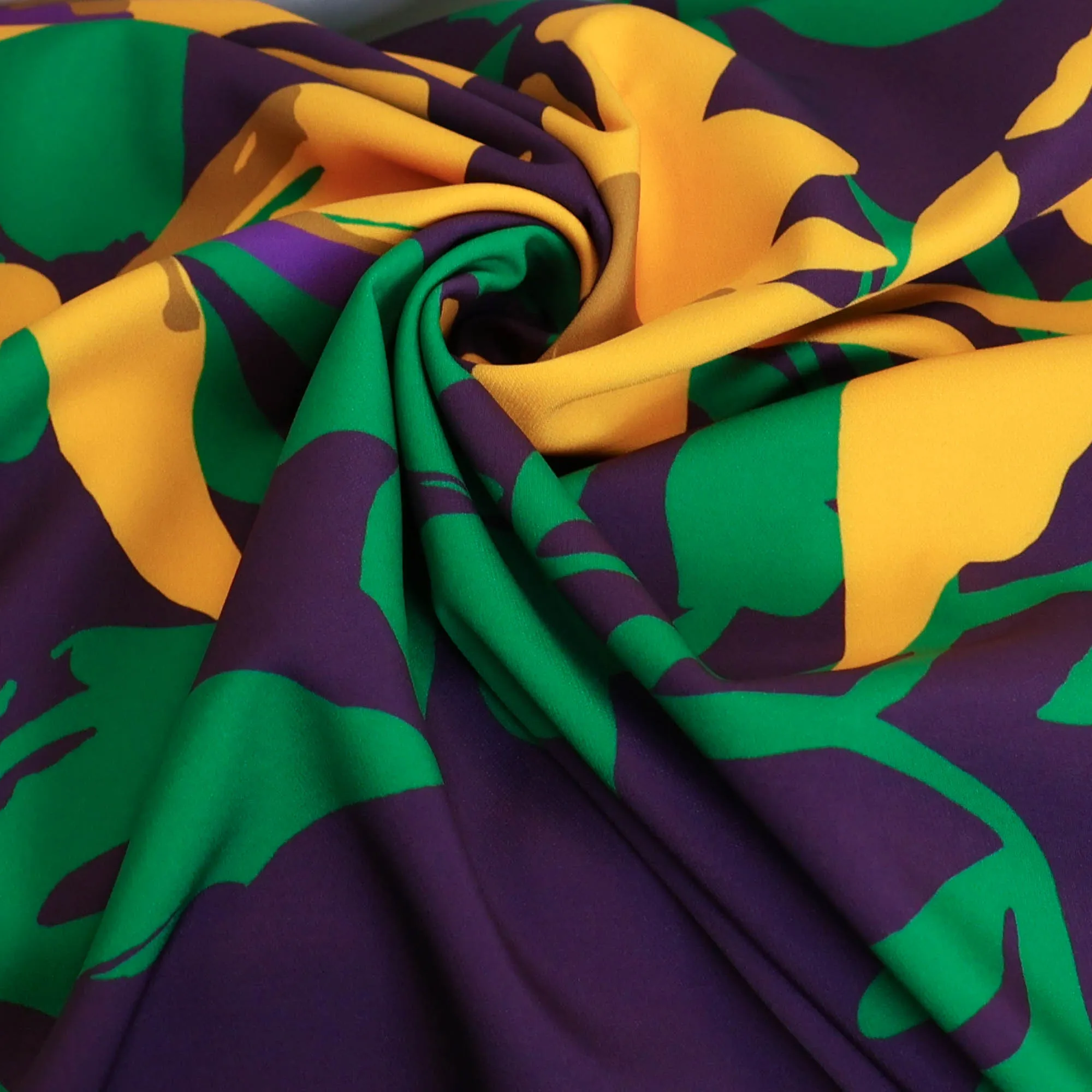 Stretch polyester paars met bloemen - A La Ville