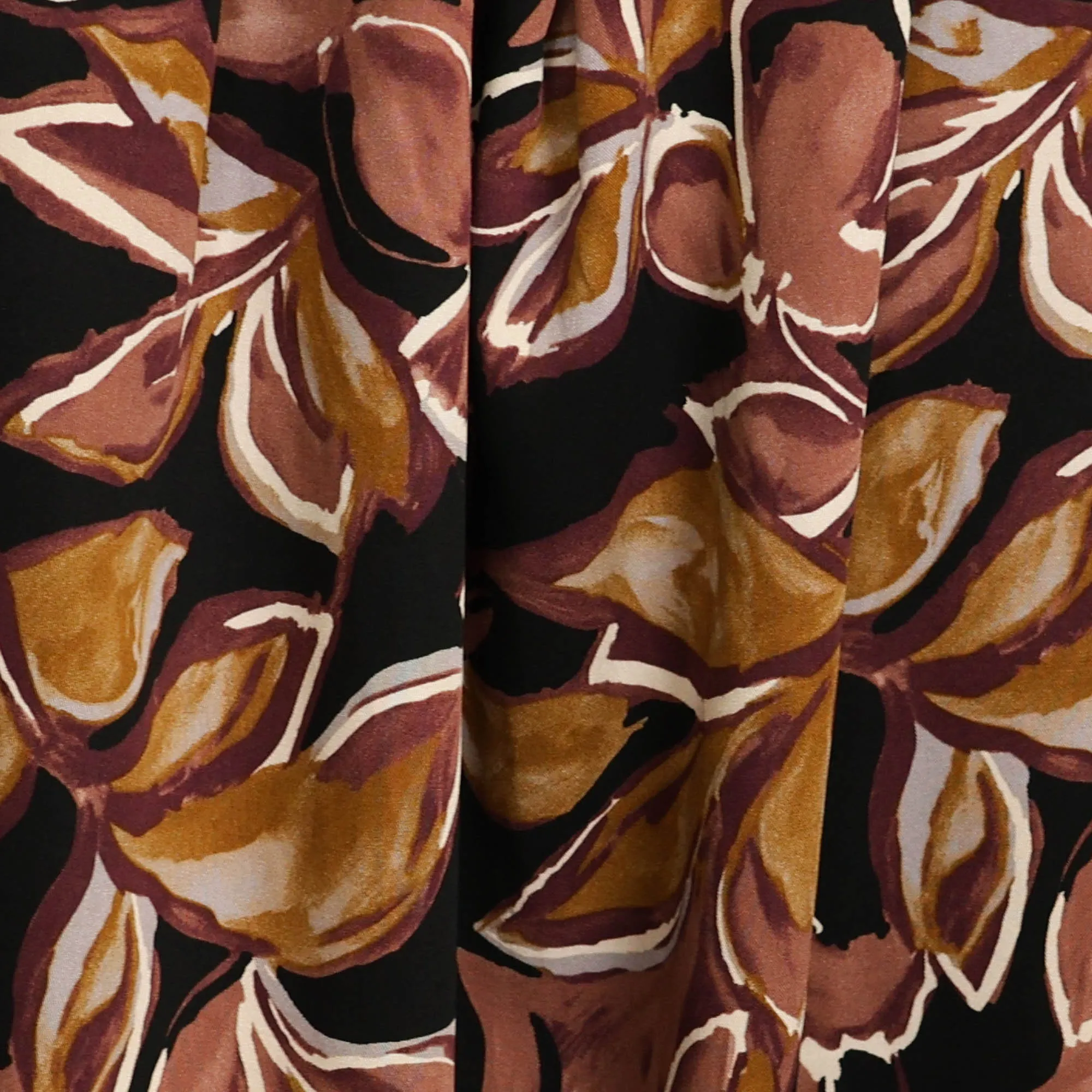 Viscose zwart met bloemen
