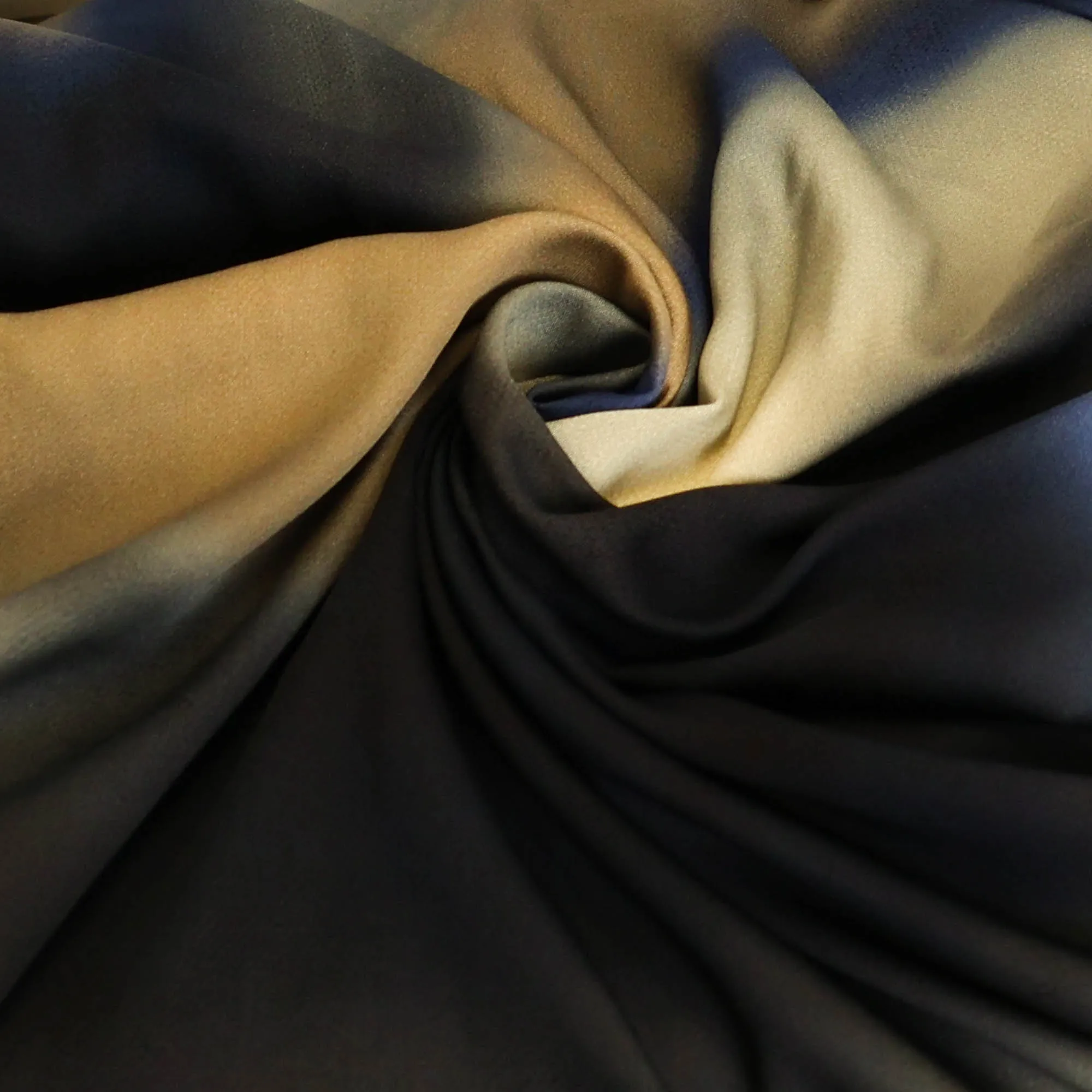 Viscose zwart met overgangen