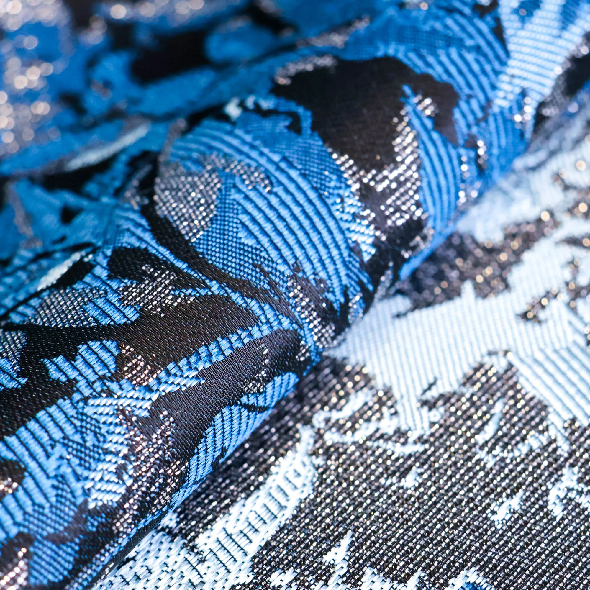 Jacquard blauw met bloemen - Kipmode