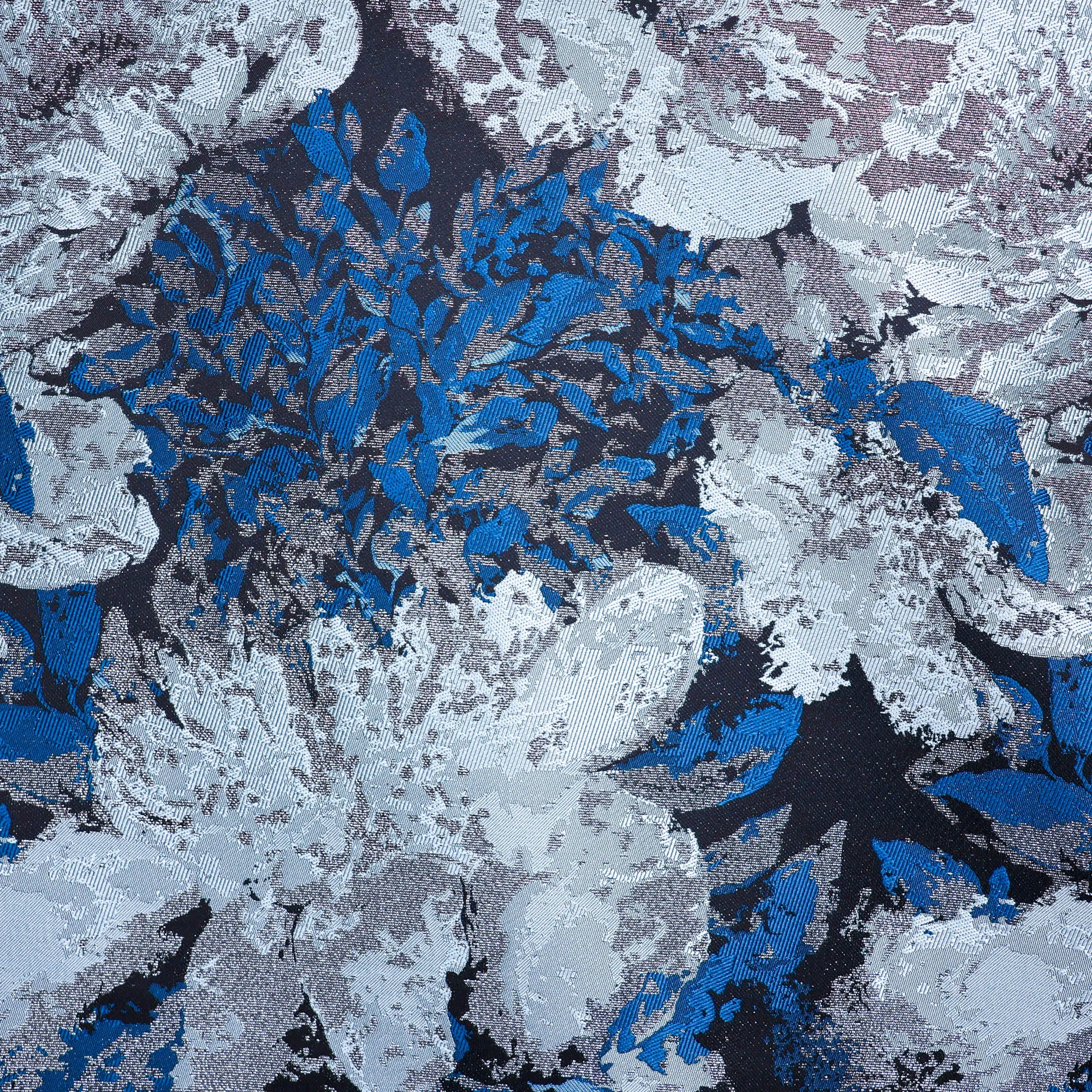jacquard-blauw-met-bloemen---kipmode/18700