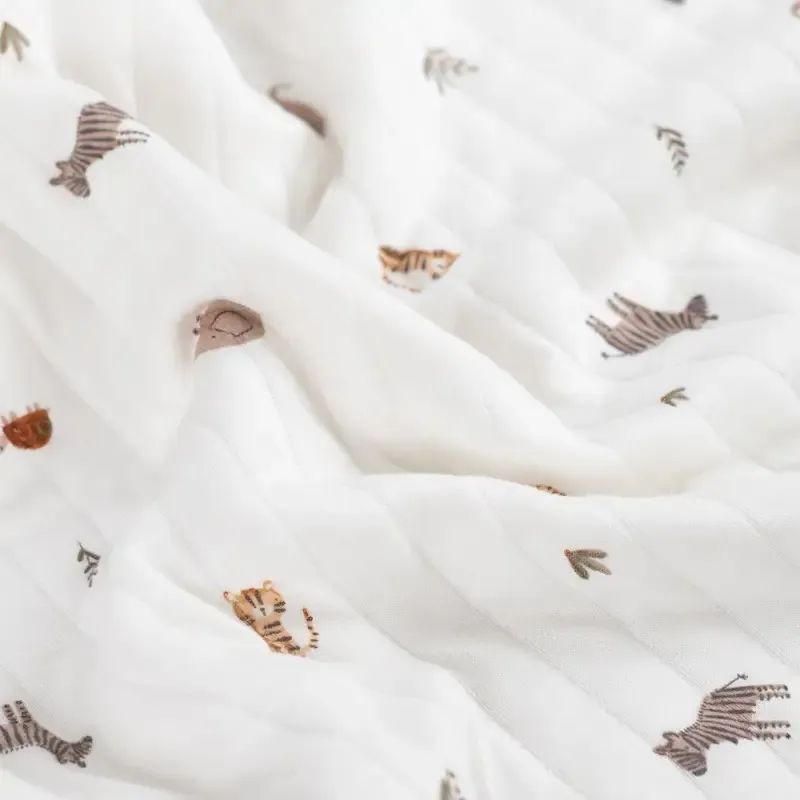 Quilted jacquard ecru met dieren - Qjutie
