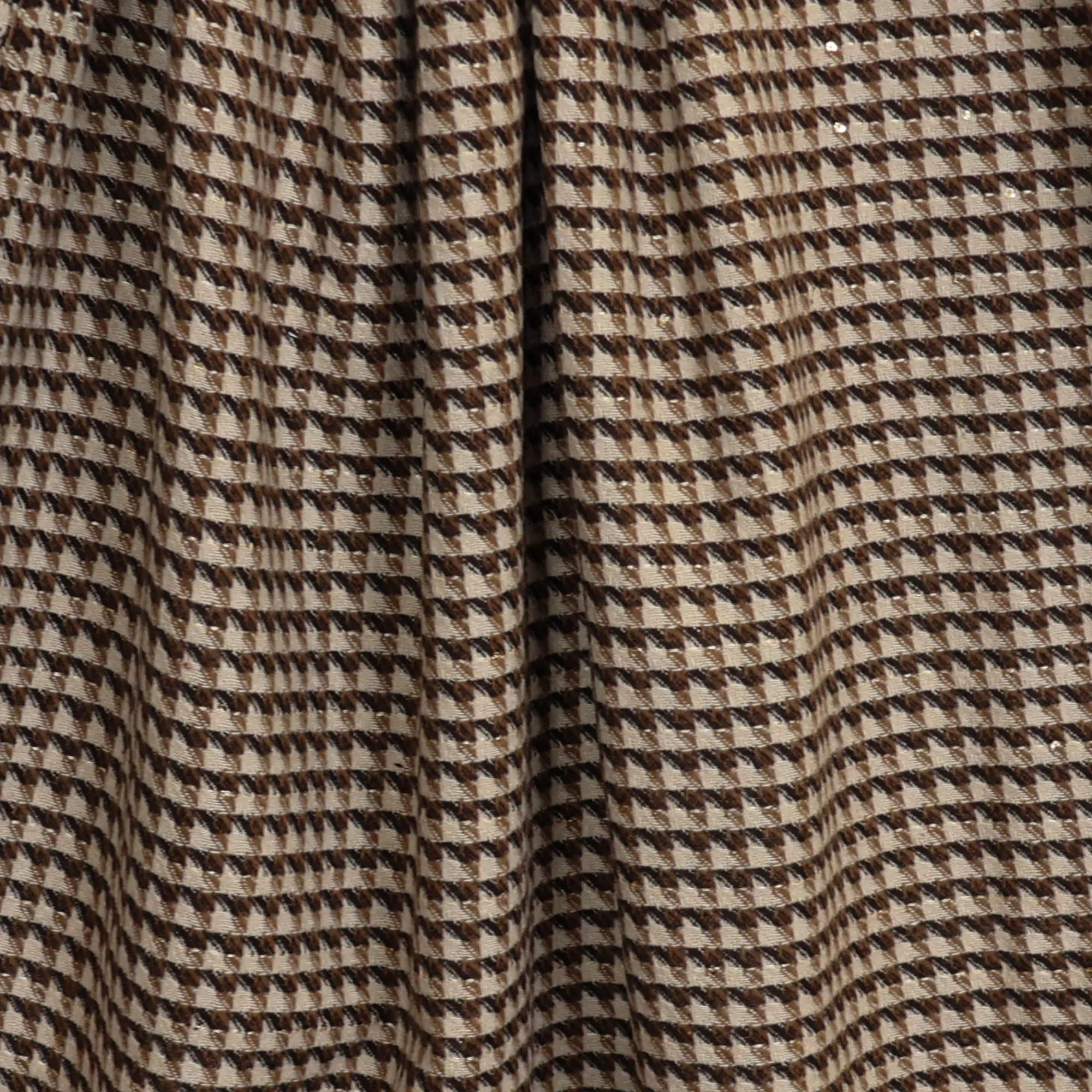 Pied de poule beige en bruin met opgenaaide gouden paillet - Knipmode