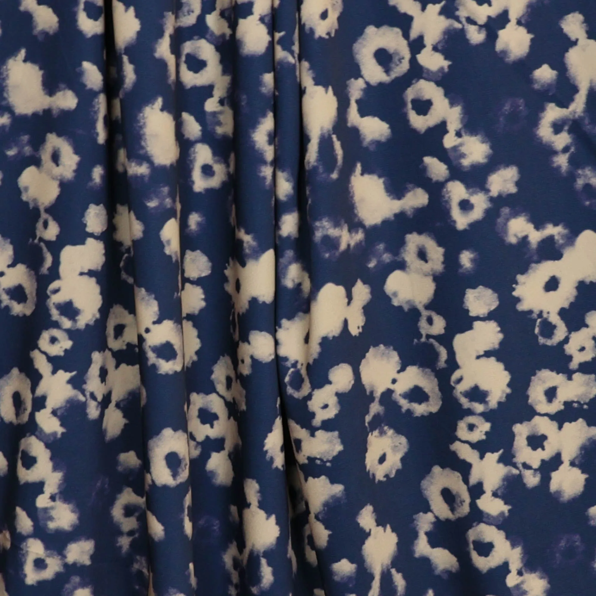 Stretch polyester donkerblauw met patroon - Burda