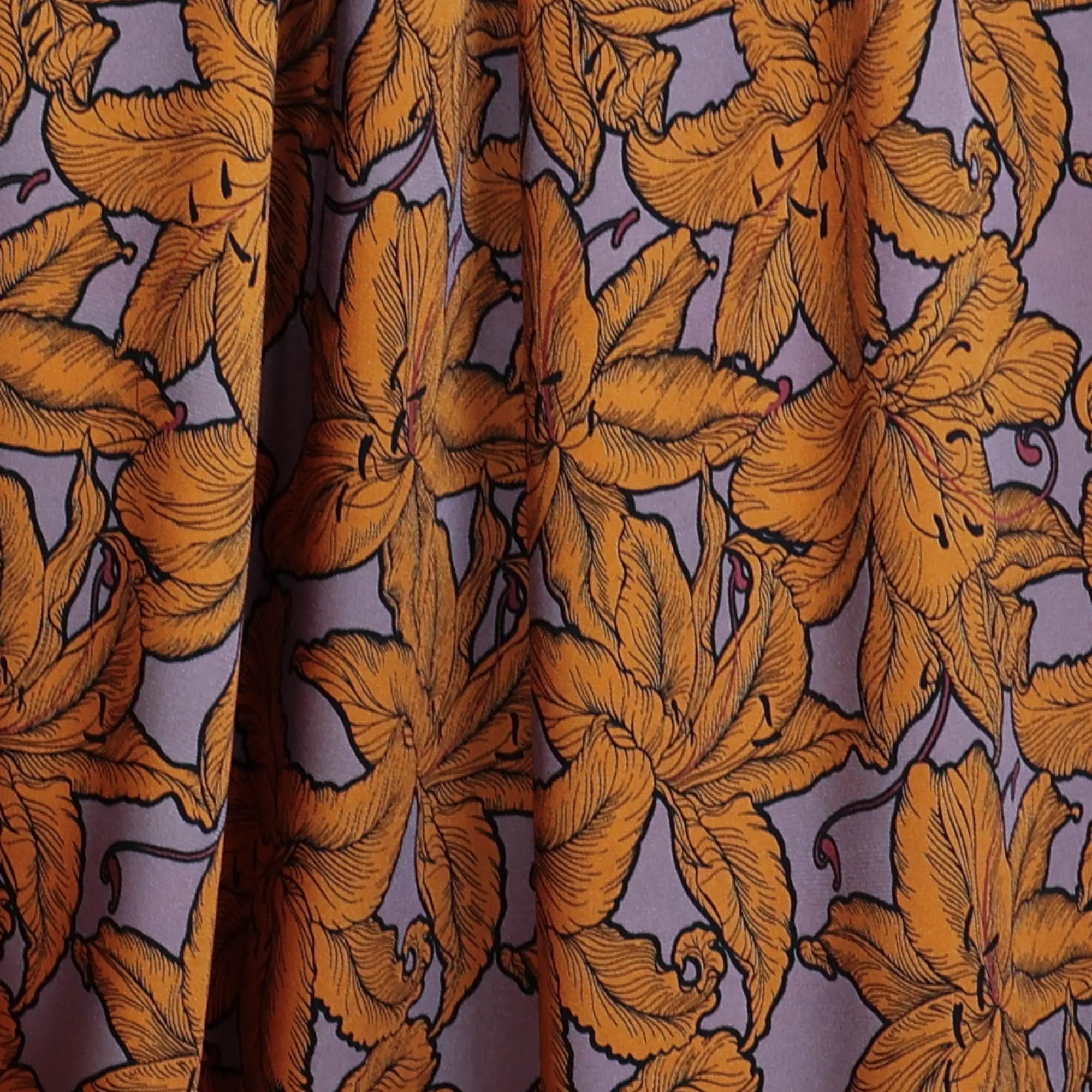 Satijn paars met oranje bloemen