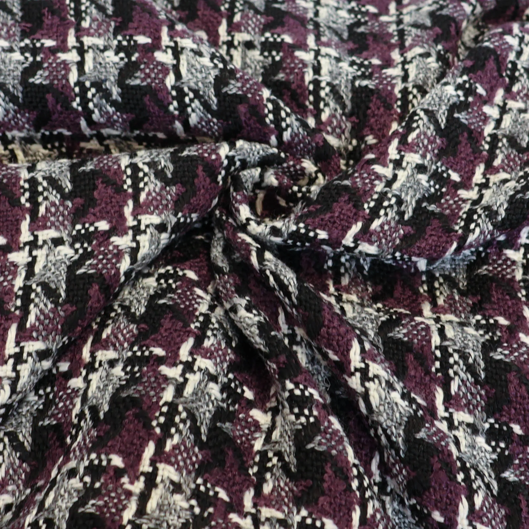Chanel bouclé aubergine geruit